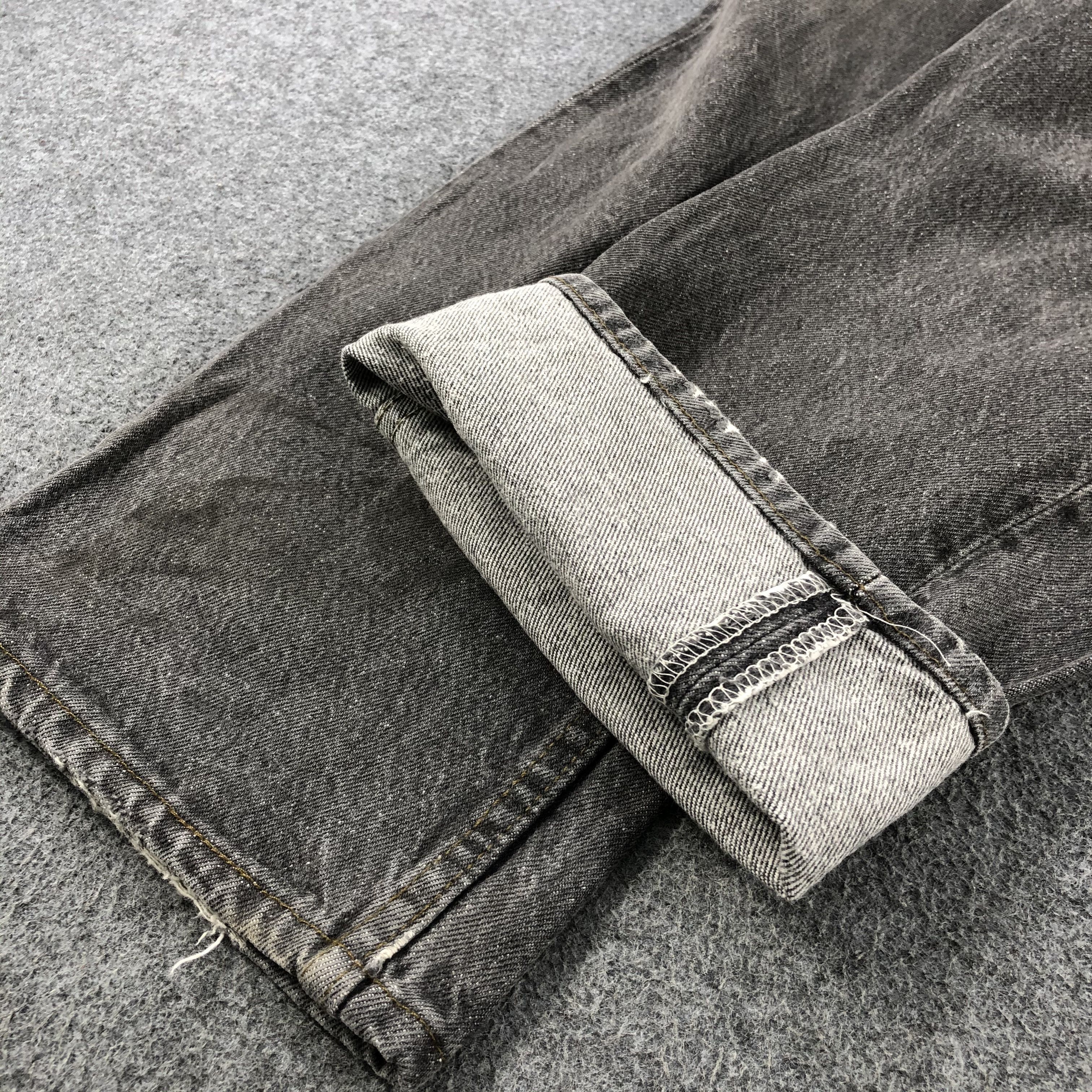 Levi's × Vintage Vintage 90s Distress Levis 501 Jeans-JM1570 Size US 35 - 8 Thumbnail