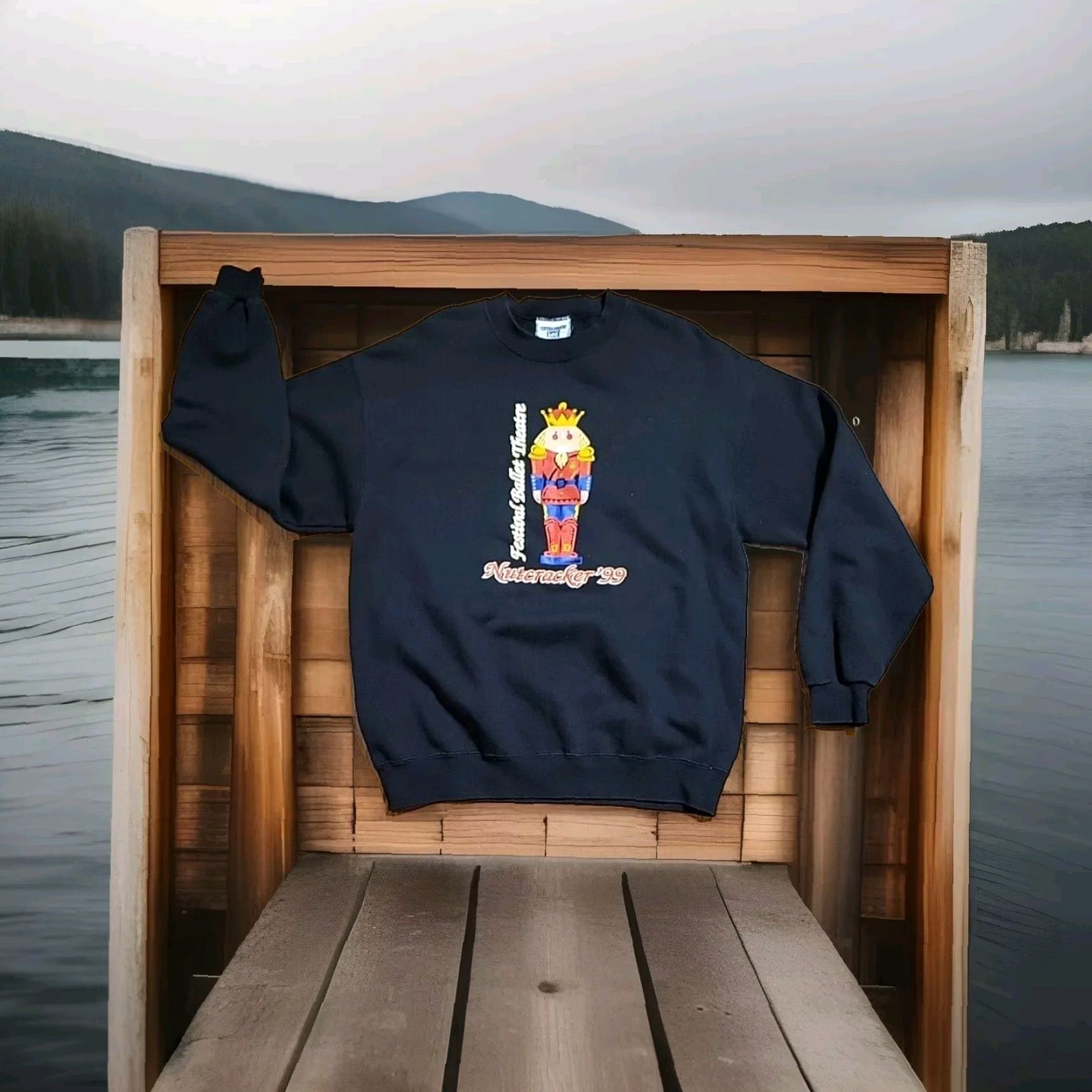 Lee VINTAGE Lee Nutcracker Ballet Pullover Sweatshirt Mens L Black Graphic Print Heavyweight Crew Neck Long Sleeve 1999 Nutcracker Ballet Size US L / EU 52-54 / 3 - 2 Thumbnail