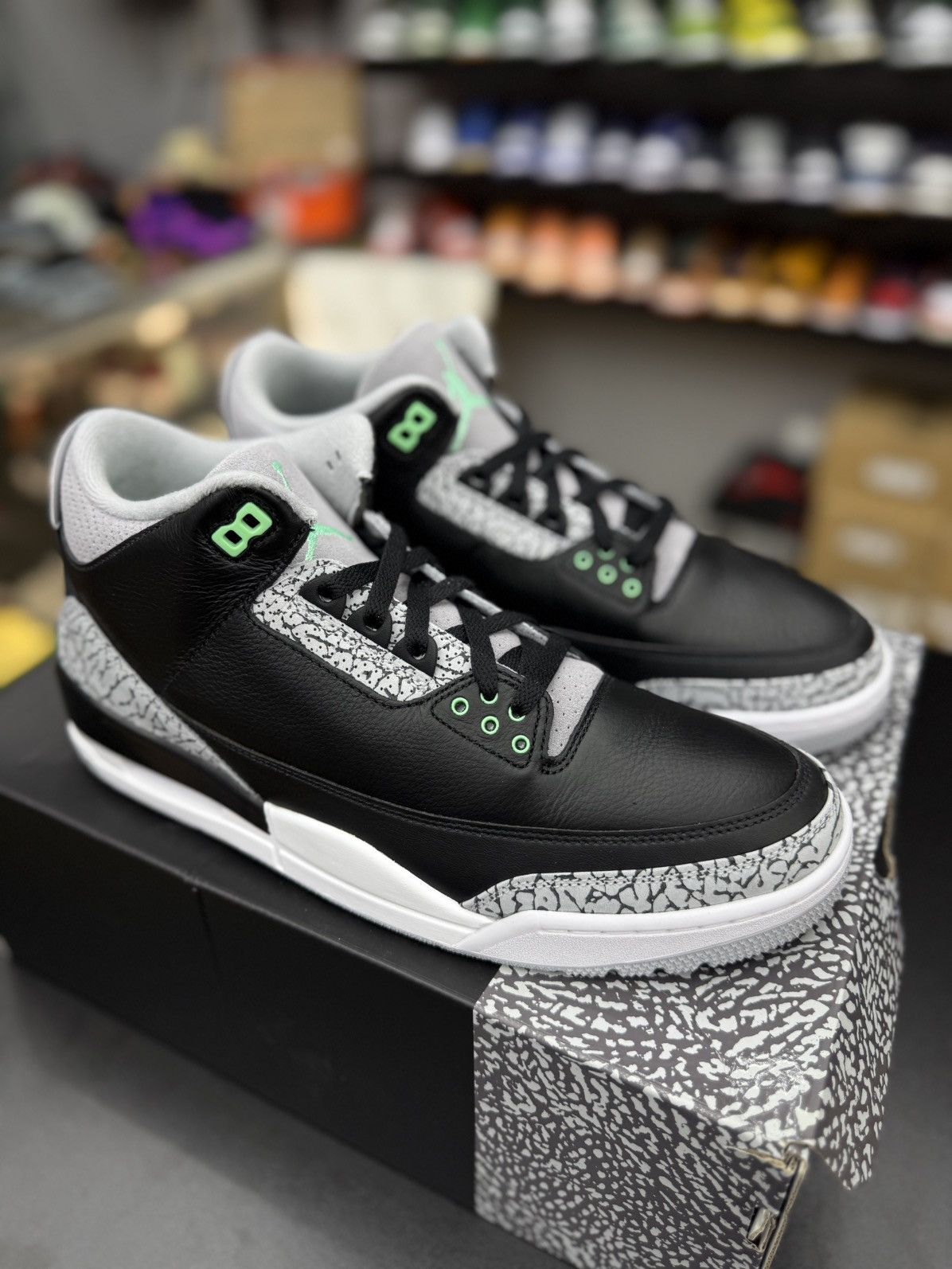 Jordan Brand Jordan 3 Green Glow Size (12) Brand New Size US 12 / EU 45 - 4 Thumbnail