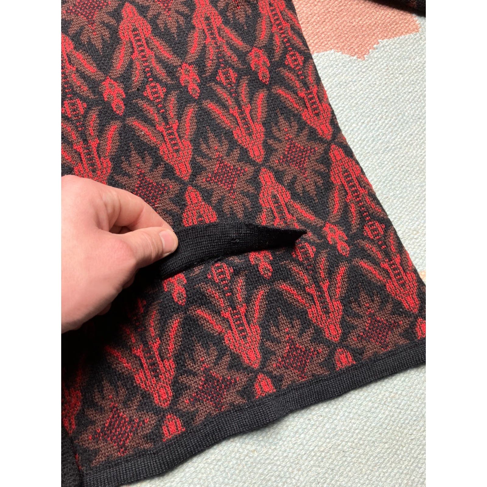 Vintage VINTAGE Angelli wool blend cardigan sweater button argyle diamond large Womens Cardigan L Red Size L / US 10 / IT 46 - 3 Thumbnail