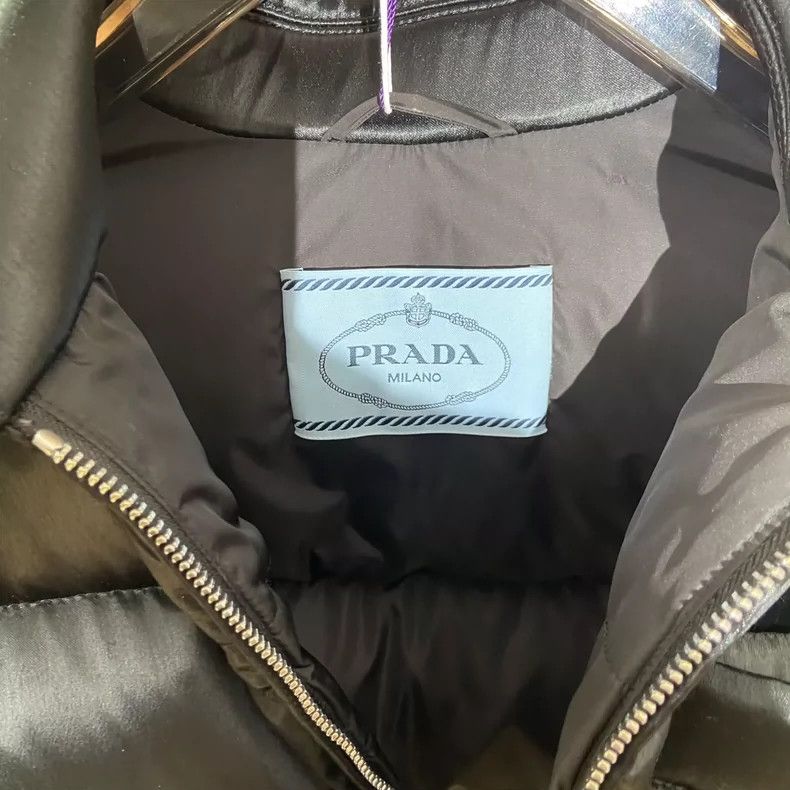 Prada Prada Size 36 Fw22 black triangle steel standard short dow Size XS / US 0-2 / IT 36-38 - 4 Thumbnail