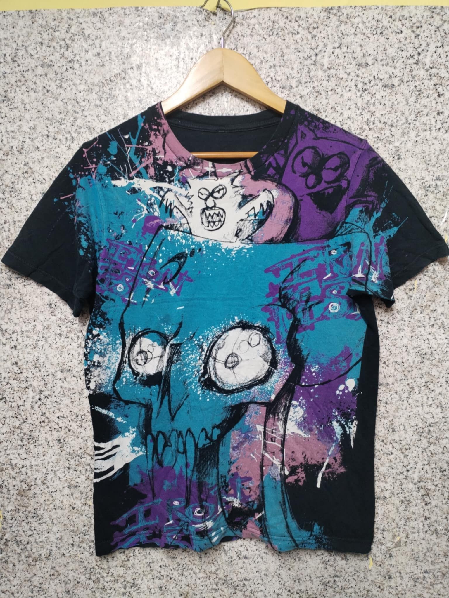 Affliction × Iron Fist × Vintage Vintage Y2K Iron Fist graphic tee grunge goth style Size US S / EU 44-46 / 1 - 1 Thumbnail