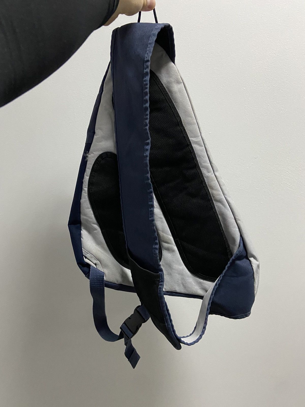 Nike × Vintage Nike Shoulder sling Bag Vintage Grid Sport Style Y2K Size ONE SIZE - 2 Thumbnail