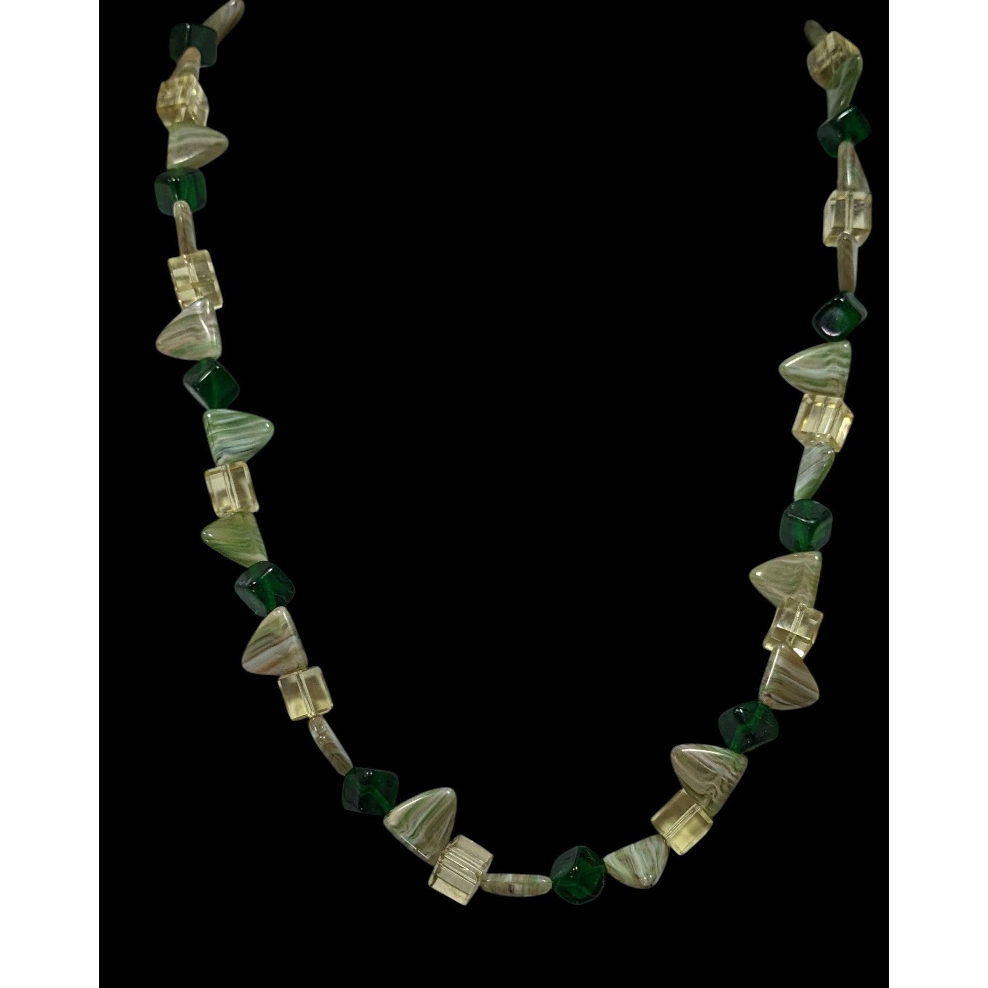 Other Fairycore Geometric Green Gemstone And Glass Beaded Necklace Size ONE SIZE - 2 Thumbnail