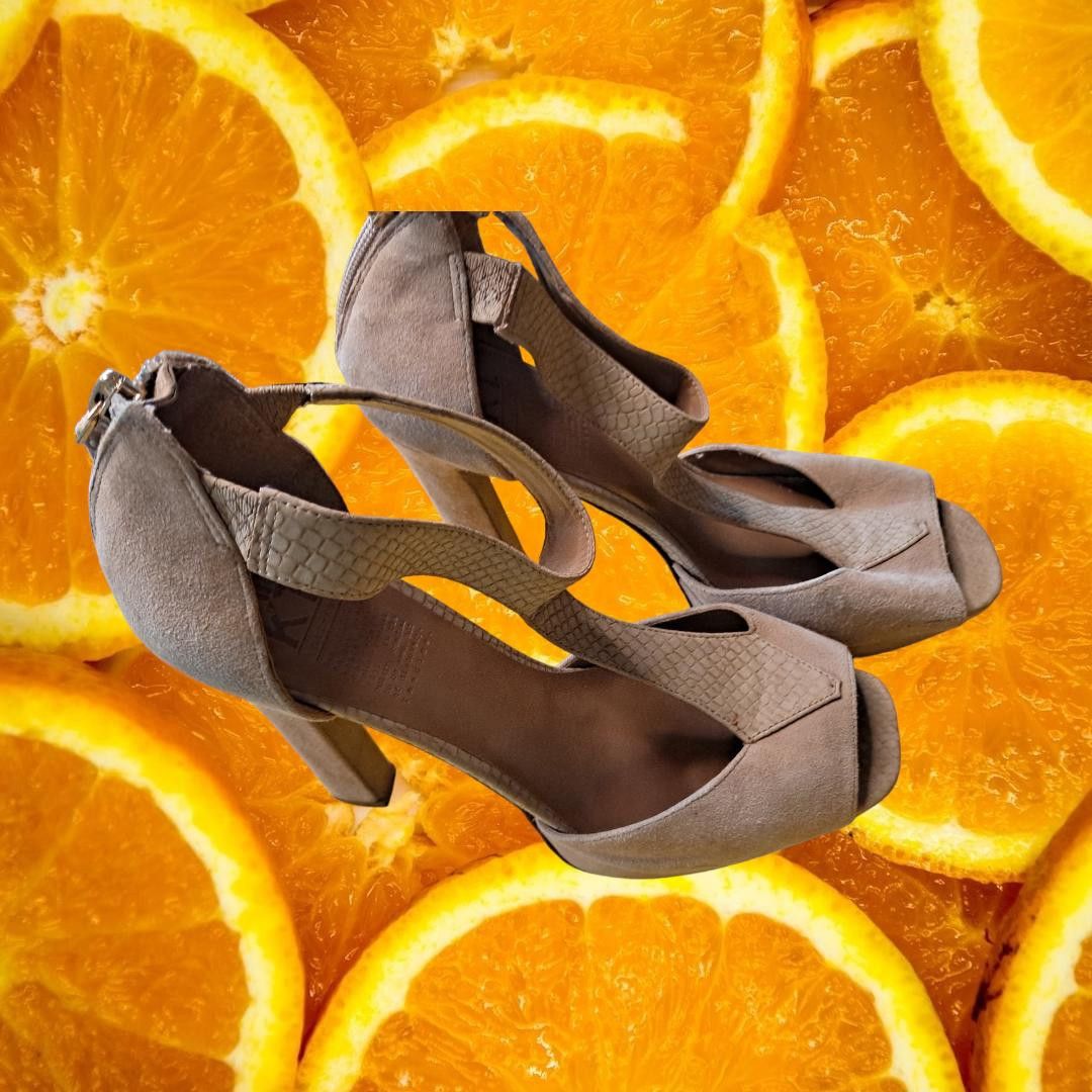 Other MRKT Tan Chunky High Heels with Back Zipper Size 8.5 Size US 8.5 / IT 38.5 - 1 Thumbnail