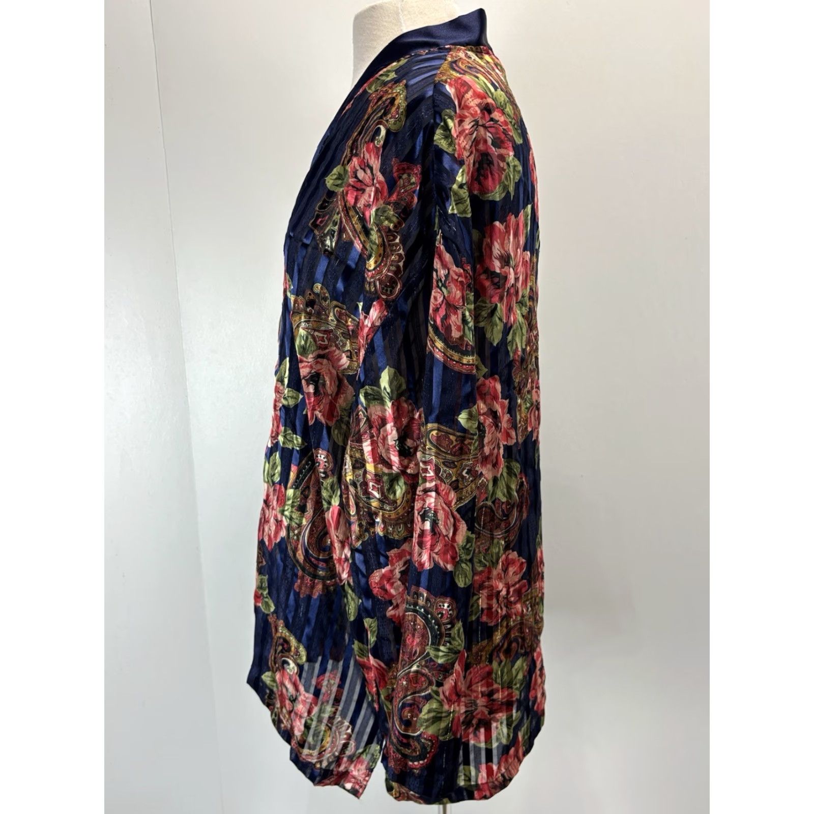 Victoria's Secret Vintage Victoria's Secret Sleep Shirt Large Navy Floral Semi Sheer Gold Label Vtg Size L / US 10 / IT 46 - 2 Thumbnail