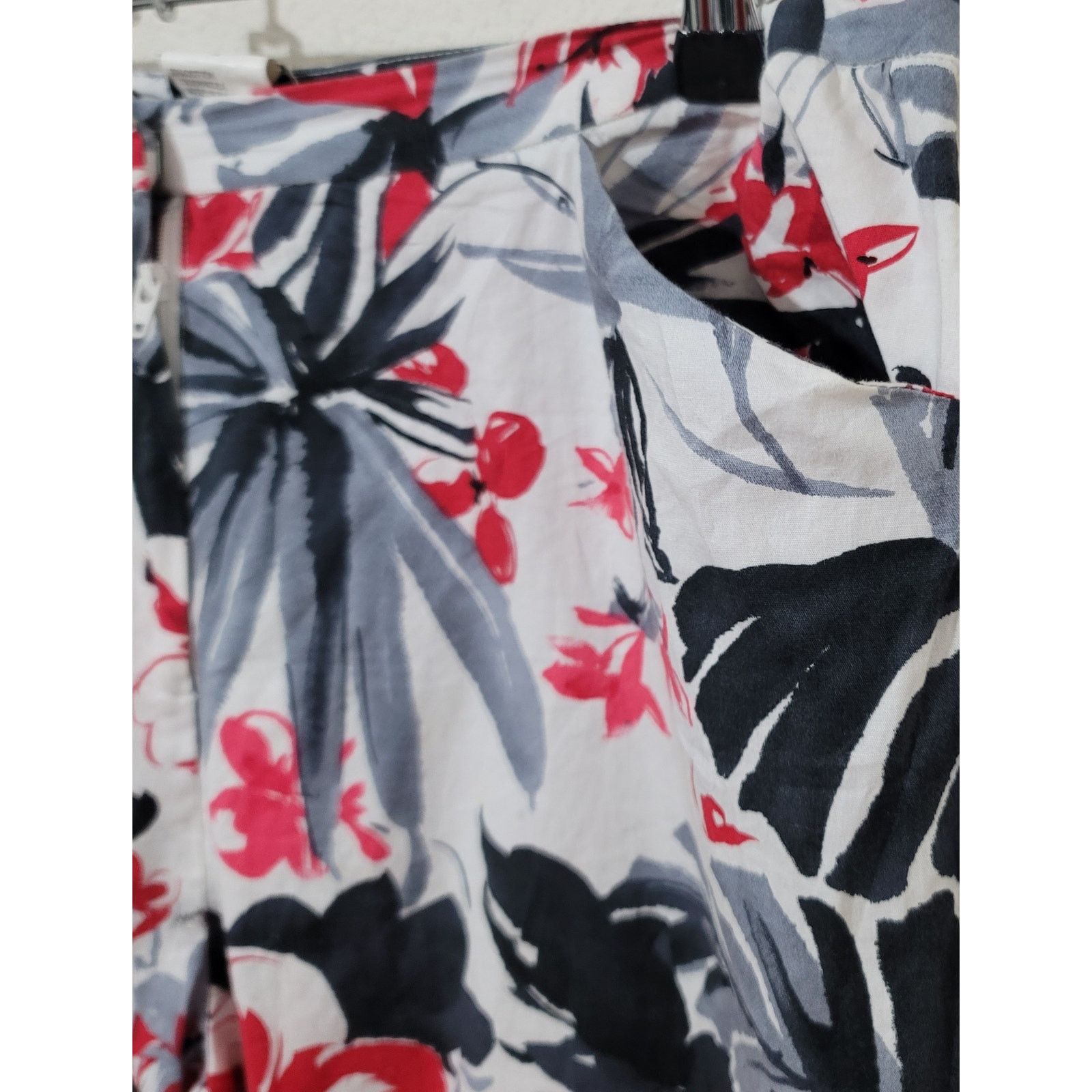 Other Ilyza Red Black White Floral Ankle Length Pants 12 Size 34" / US 12 / IT 48 - 2 Thumbnail