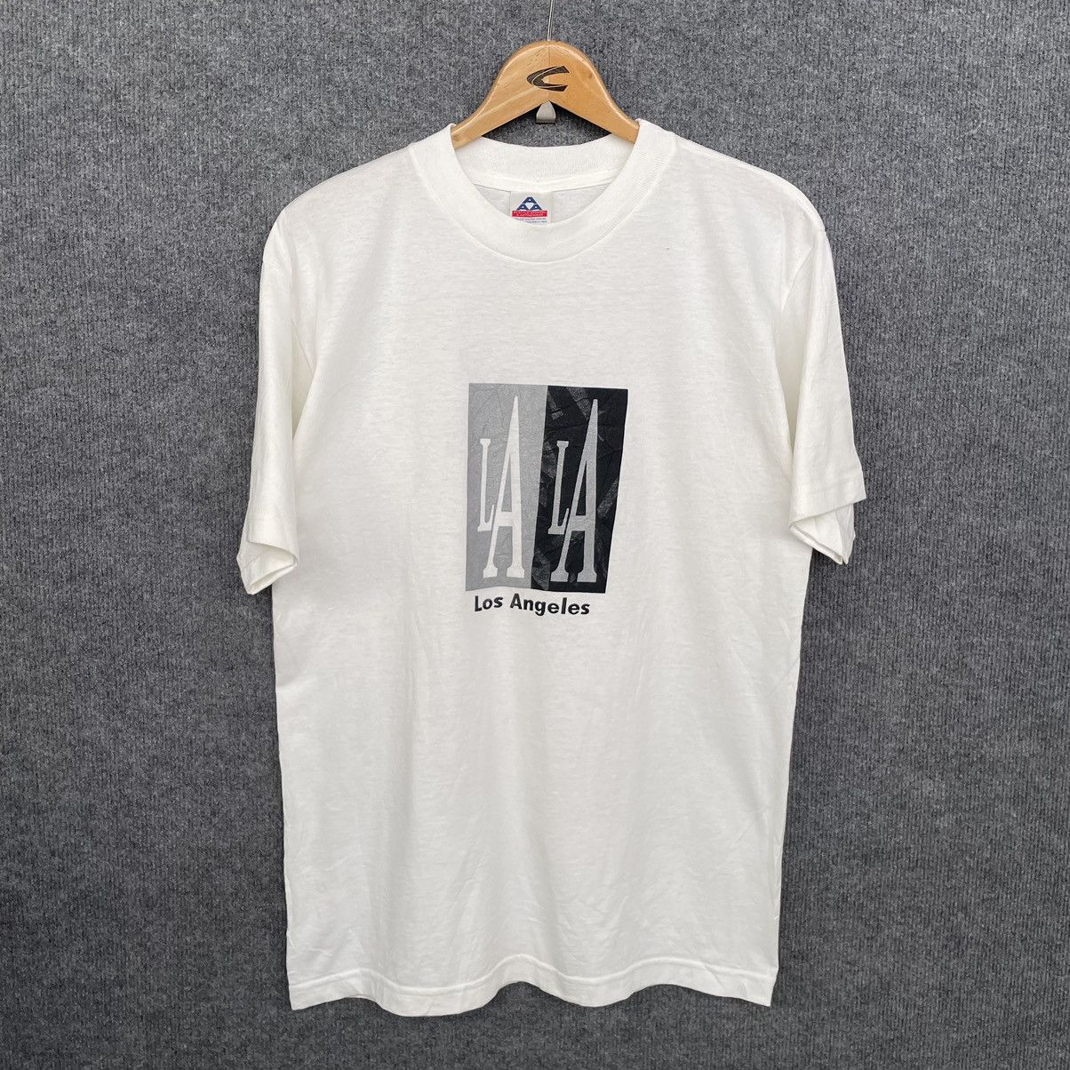 Vintage Vintage 1990s LA Los Angeles T Shirt Size US M / EU 48-50 / 2 - 1 Thumbnail