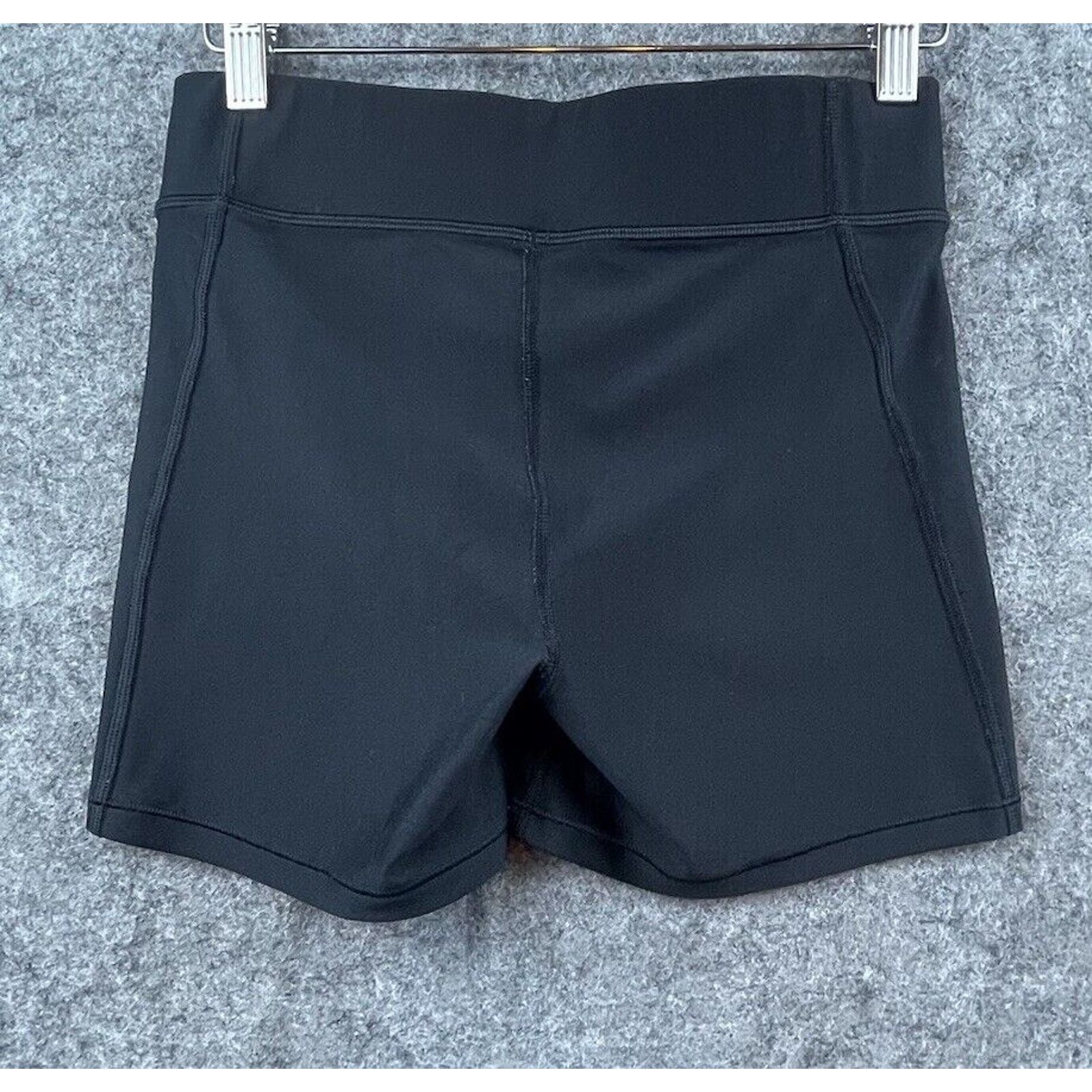 Under Armour Under Armour Shorts Womens Small Black Athletic Sporty Run Size 26" / US 2 / IT 38 - 2 Thumbnail
