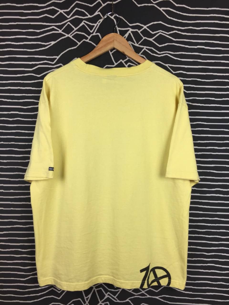 10 Deep 10 Deep NYC Live Larger King of Deck Notorious B.I.G Tee Size US XL / EU 56 / 4 - 7 Thumbnail