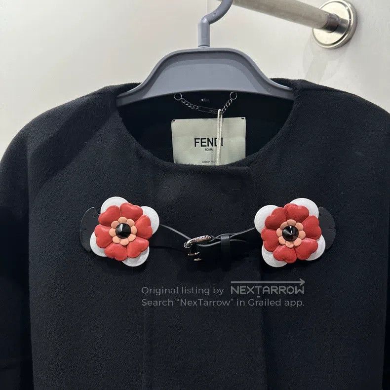 Fendi Fendi Fox Fur Collar Floral Buckle Wool Coat Size XS / US 0-2 / IT 36-38 - 6 Thumbnail