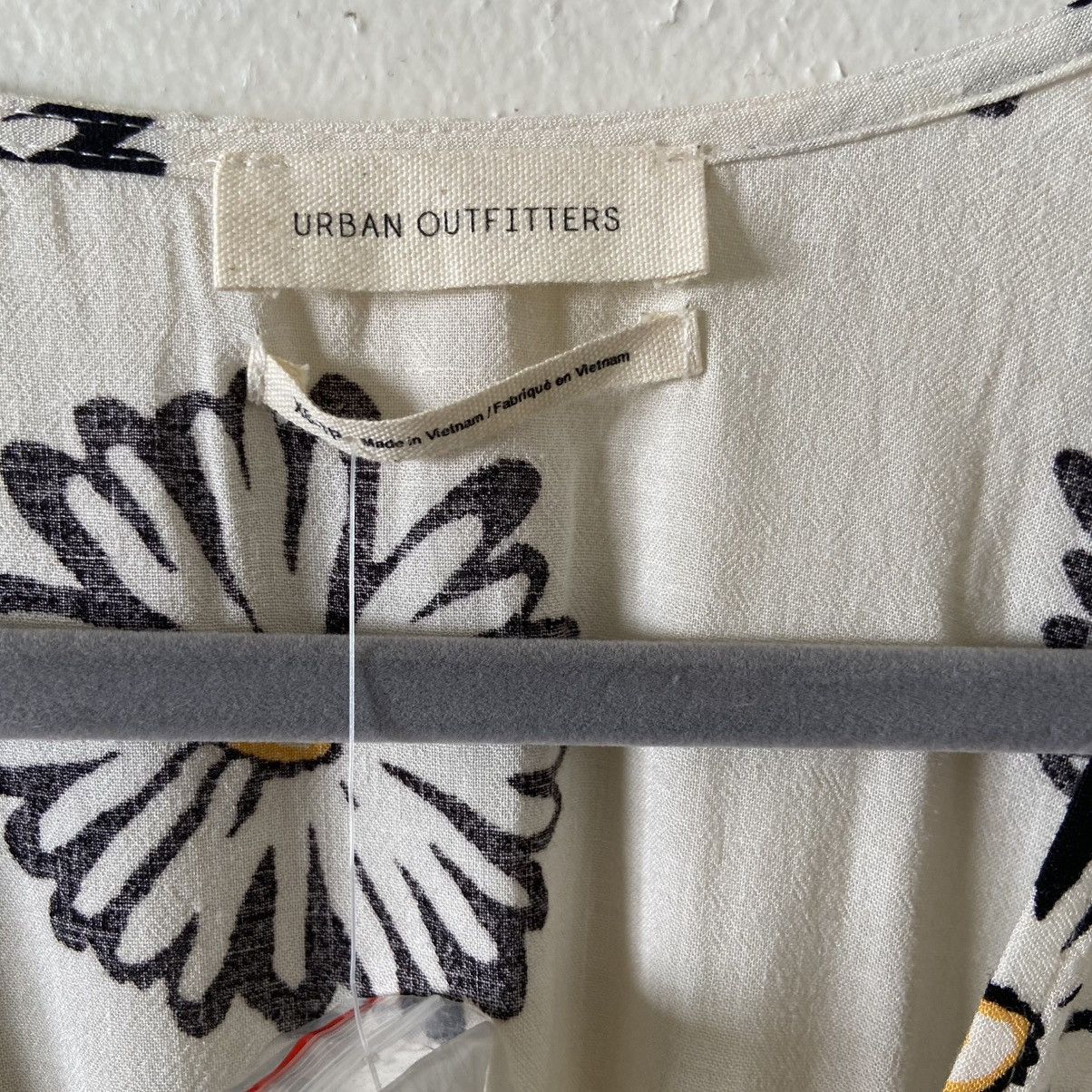 Urban Outfitters NWT Urban Outfitters Floral Daisy Print Mini Dress | XS Size XS / US 0-2 / IT 36-38 - 3 Thumbnail