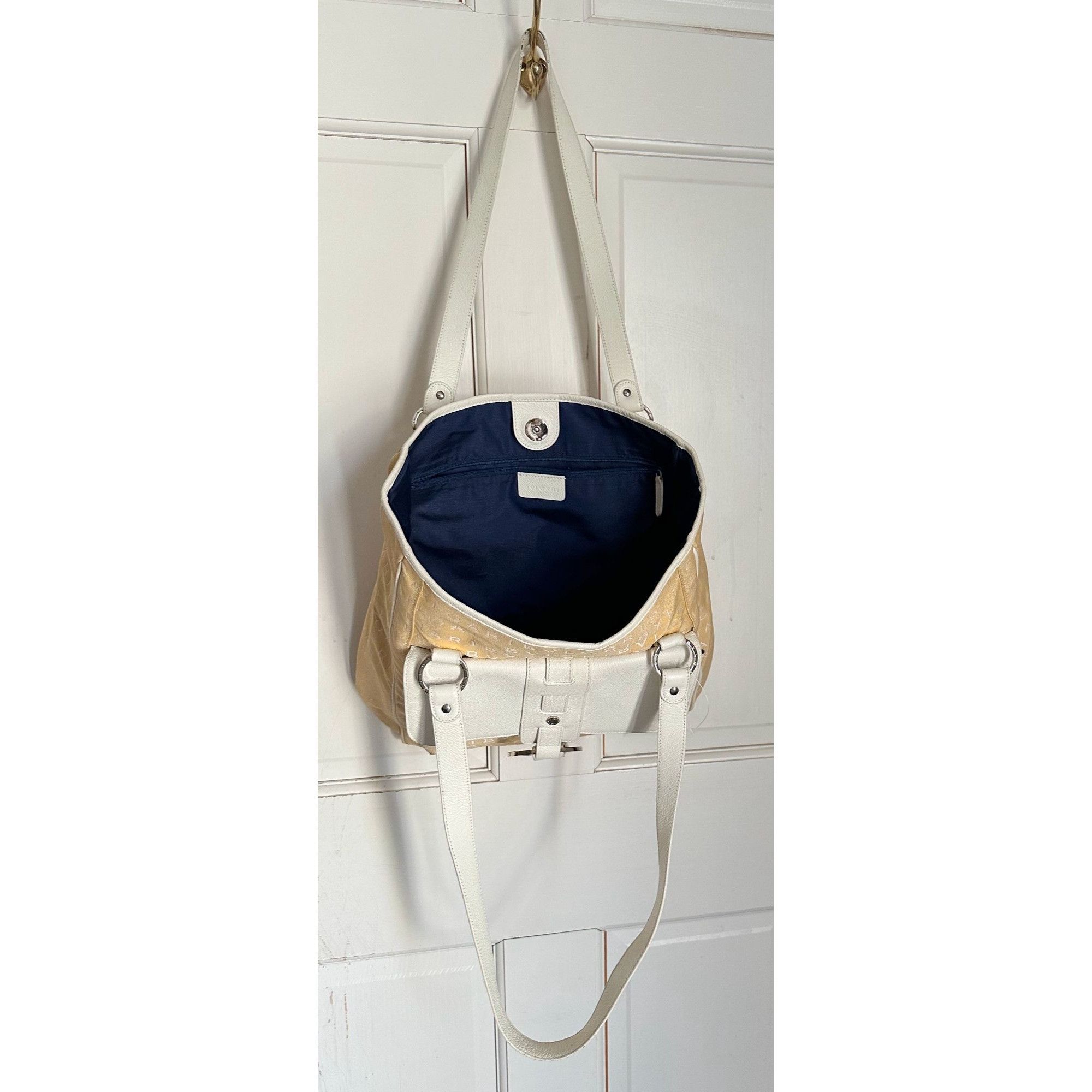 Bvlgari Bvlgari Logo Mania Pale Yellow Shoulder Bag / Tote Size ONE SIZE - 3 Thumbnail