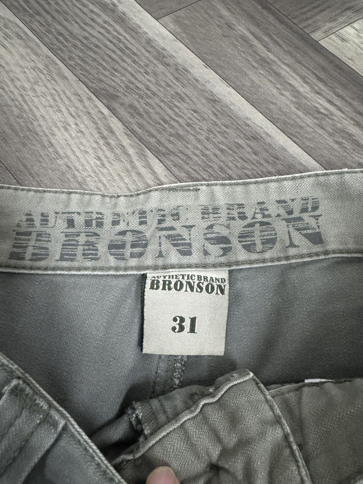 Vintage Vintage Bronson Cargo Pants 1990s Size US 31 - 8 Thumbnail