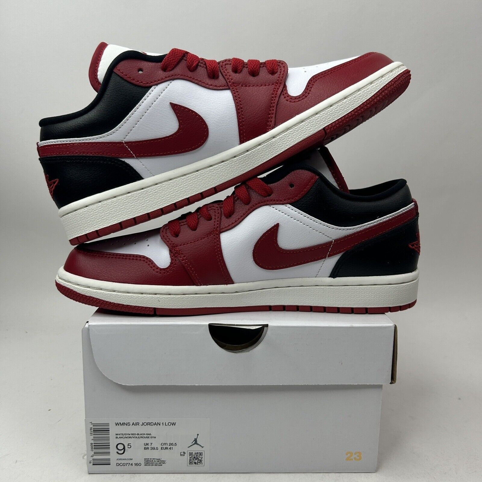 Jordan Brand Nike Air Jordan 1 Low Retro “Reverse Black Toe/Bred” 2023 Size US 9.5 / IT 39.5 - 3 Thumbnail