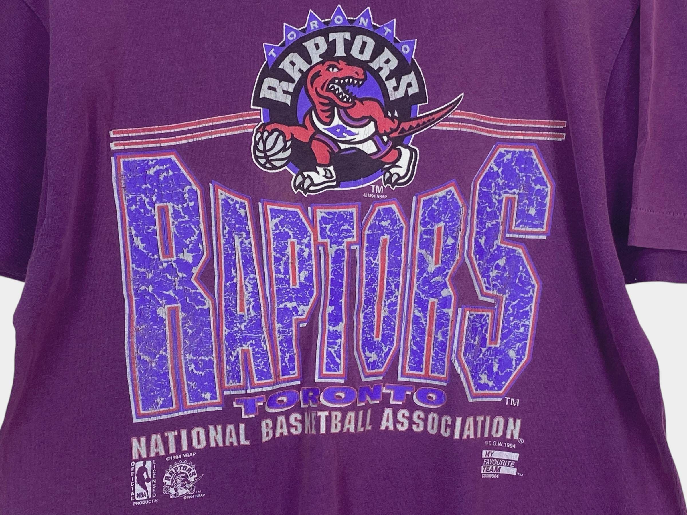 NBA × Vintage Raptors Toronto Basket Ball Team T-shirt Vintage NBA Tshirt Size US S / EU 44-46 / 1 - 10 Thumbnail