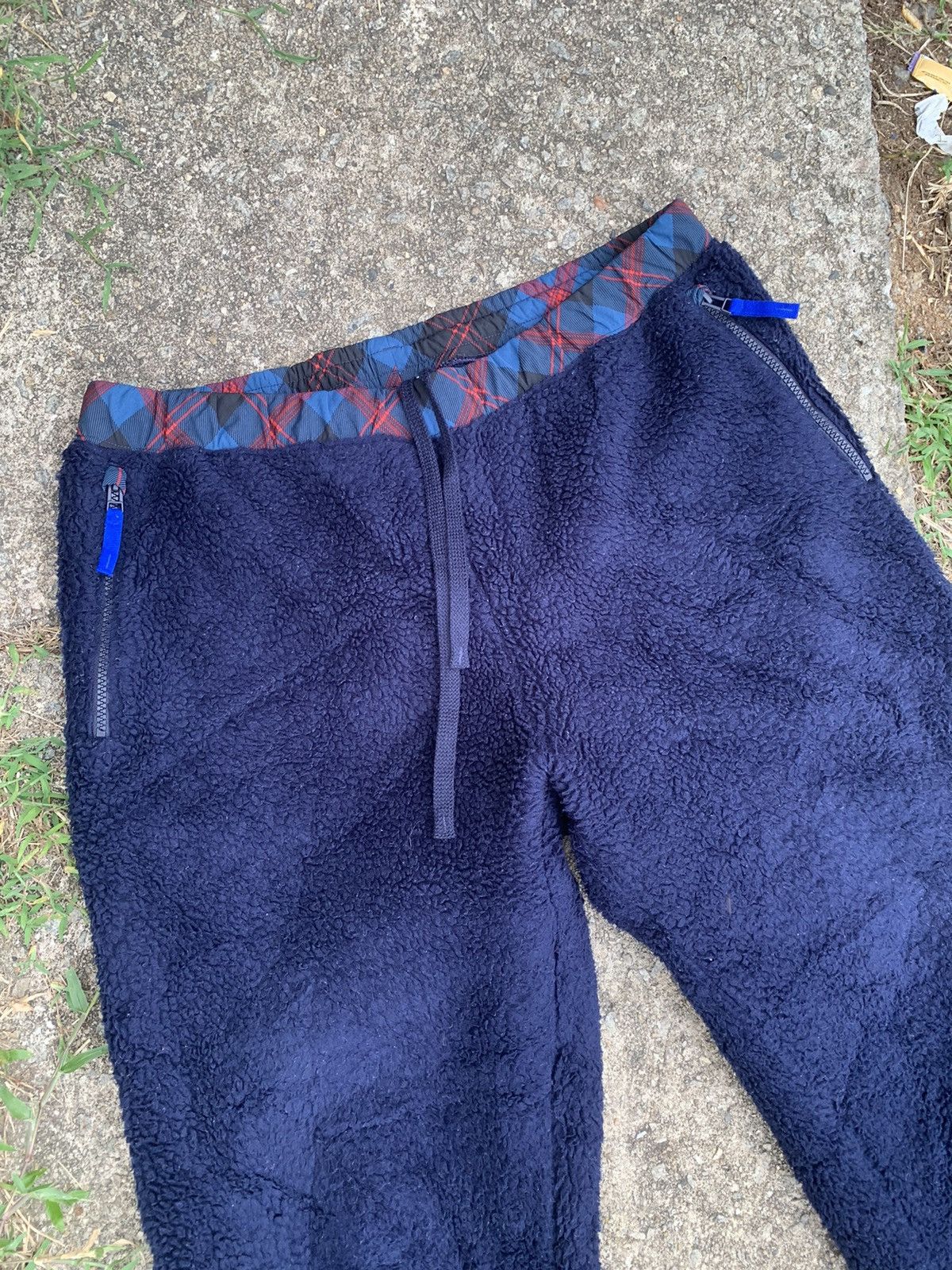 Uniqlo 🔥Steals🔥 uniqlo Jw anderson pants Size US 36 / EU 52 - 3 Thumbnail