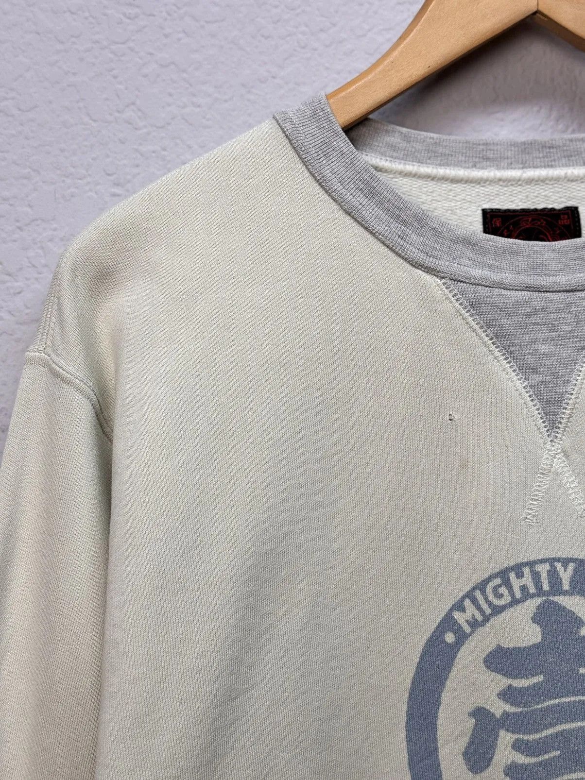 Evisu × Japanese Brand × Vintage Vintage Evisu Sweatshirt Y2K Style Faded Effect Big Logo Size US M / EU 48-50 / 2 - 5 Thumbnail