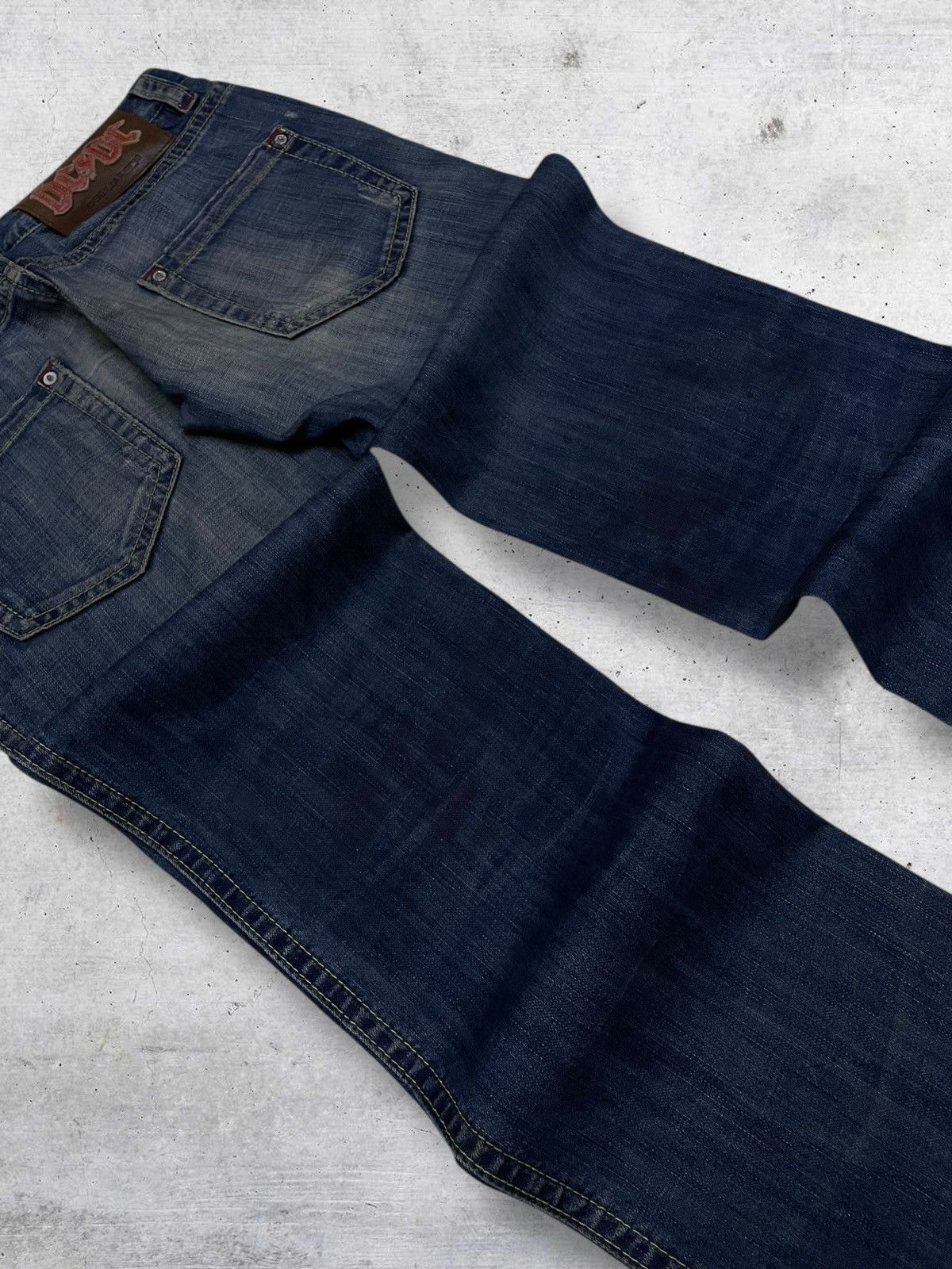 Dsquared2 VINTAGE DESIGNER DSQUARED2 ‘FUCKER’ ACDC RIPPED OG DENIM Size US 32 / EU 48 - 14 Thumbnail