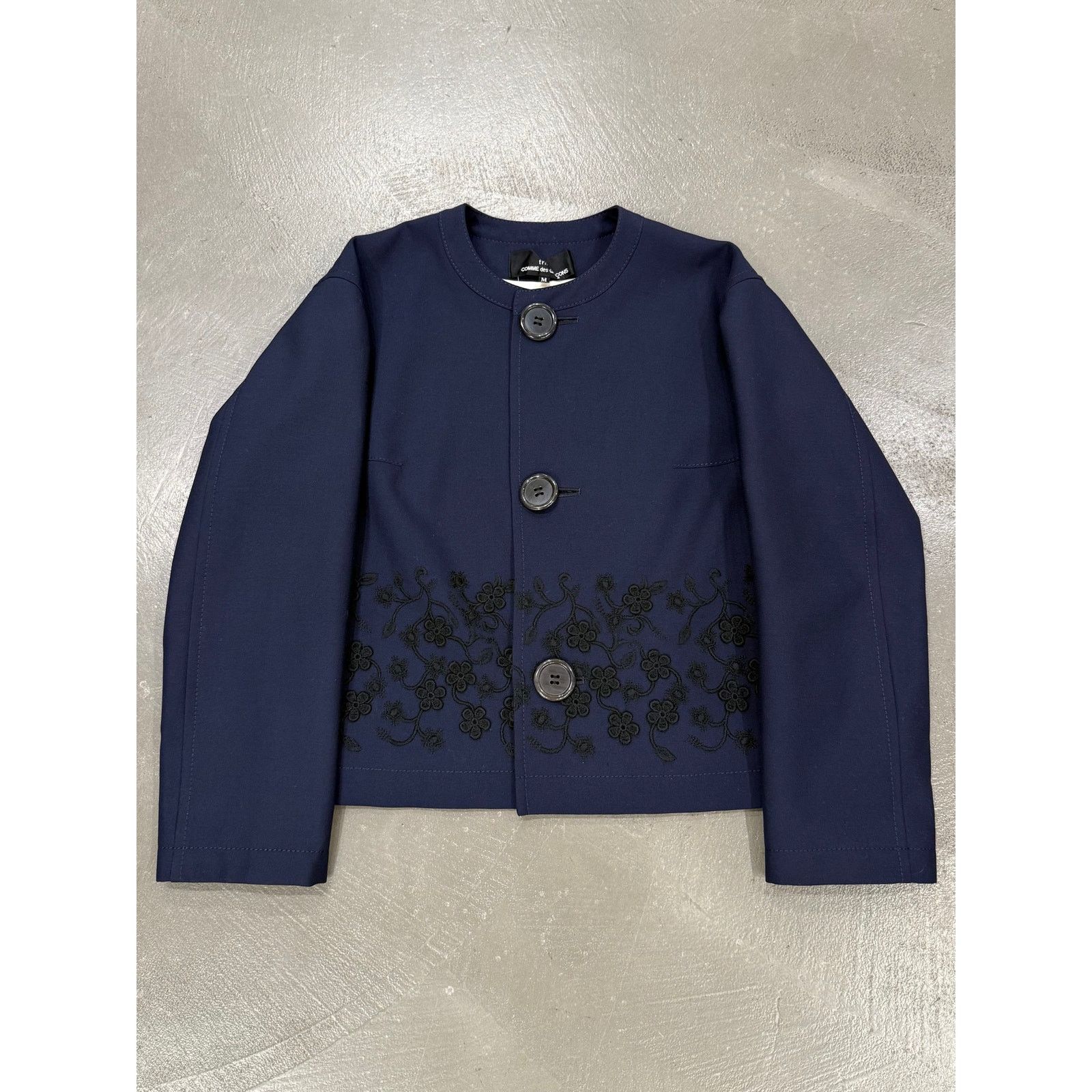 Comme des Garcons Comme des Garçons flower embroidery cropped jacket Size US M / EU 48-50 / 2 - 1 Thumbnail
