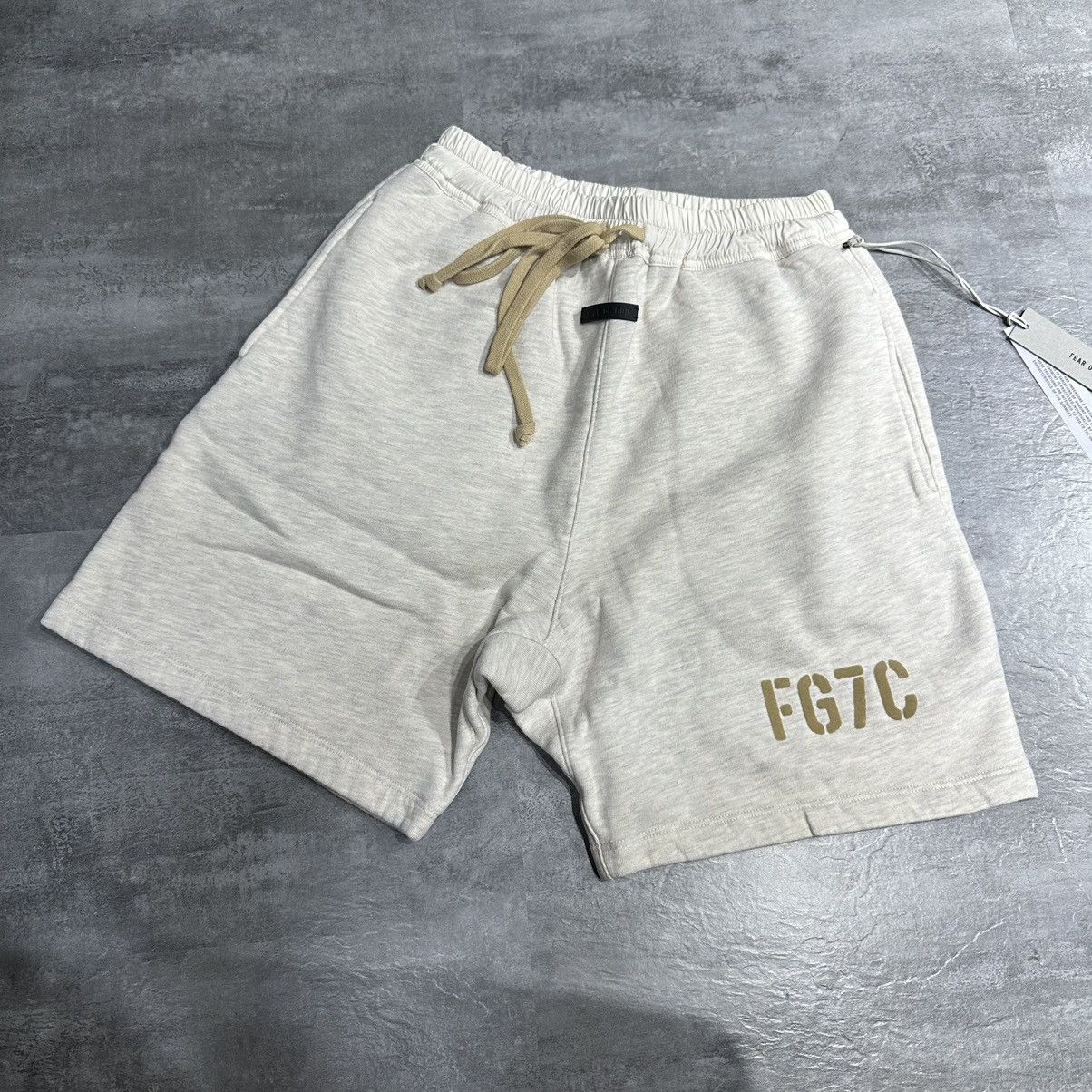 Fear of God Fear of God 7th FG7C Sweatshort - Cream Heather Size US 30 / EU 46 - 1 Thumbnail