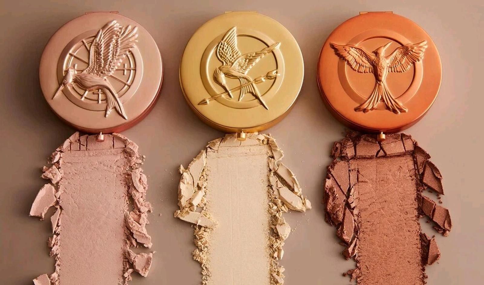 Other Storybook Cosmetics Hunger Games Powder Compact-Revolution Size ONE SIZE - 3 Thumbnail