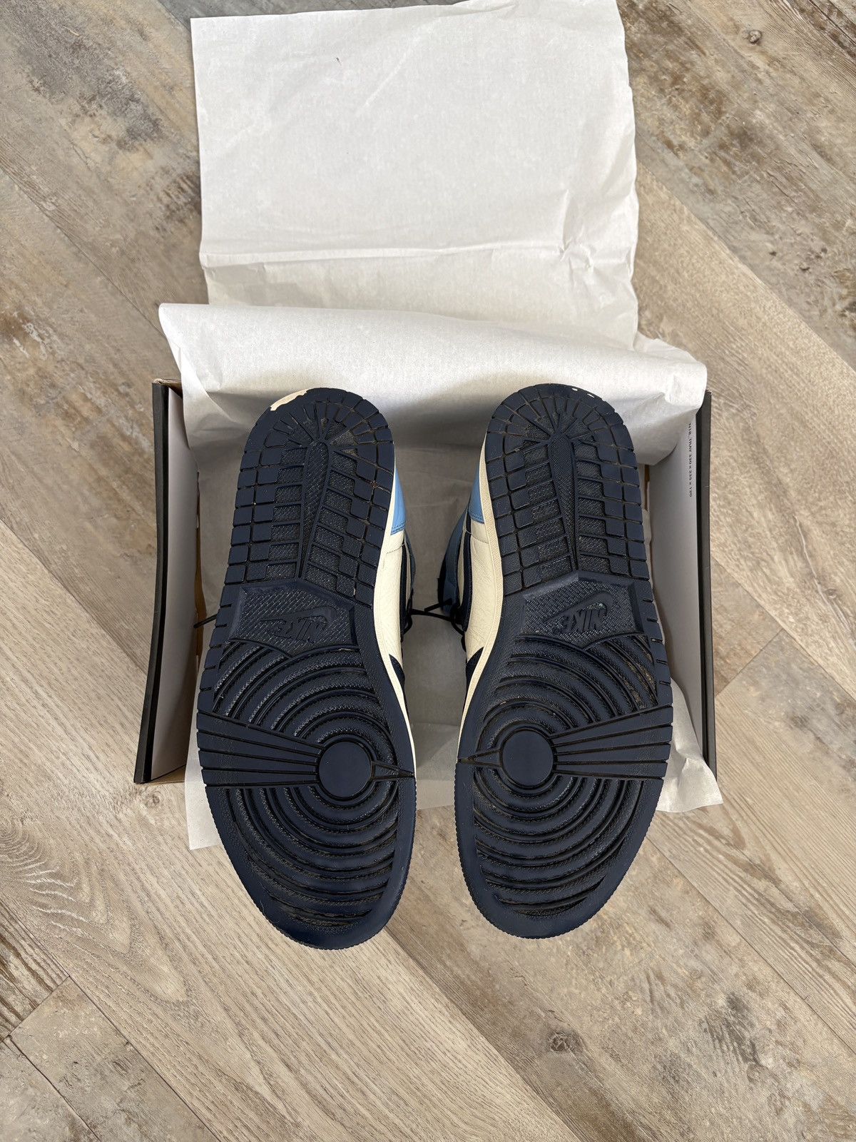 Jordan Brand Jordan 1 Obsidian Size US 11 / EU 44 - 7 Thumbnail