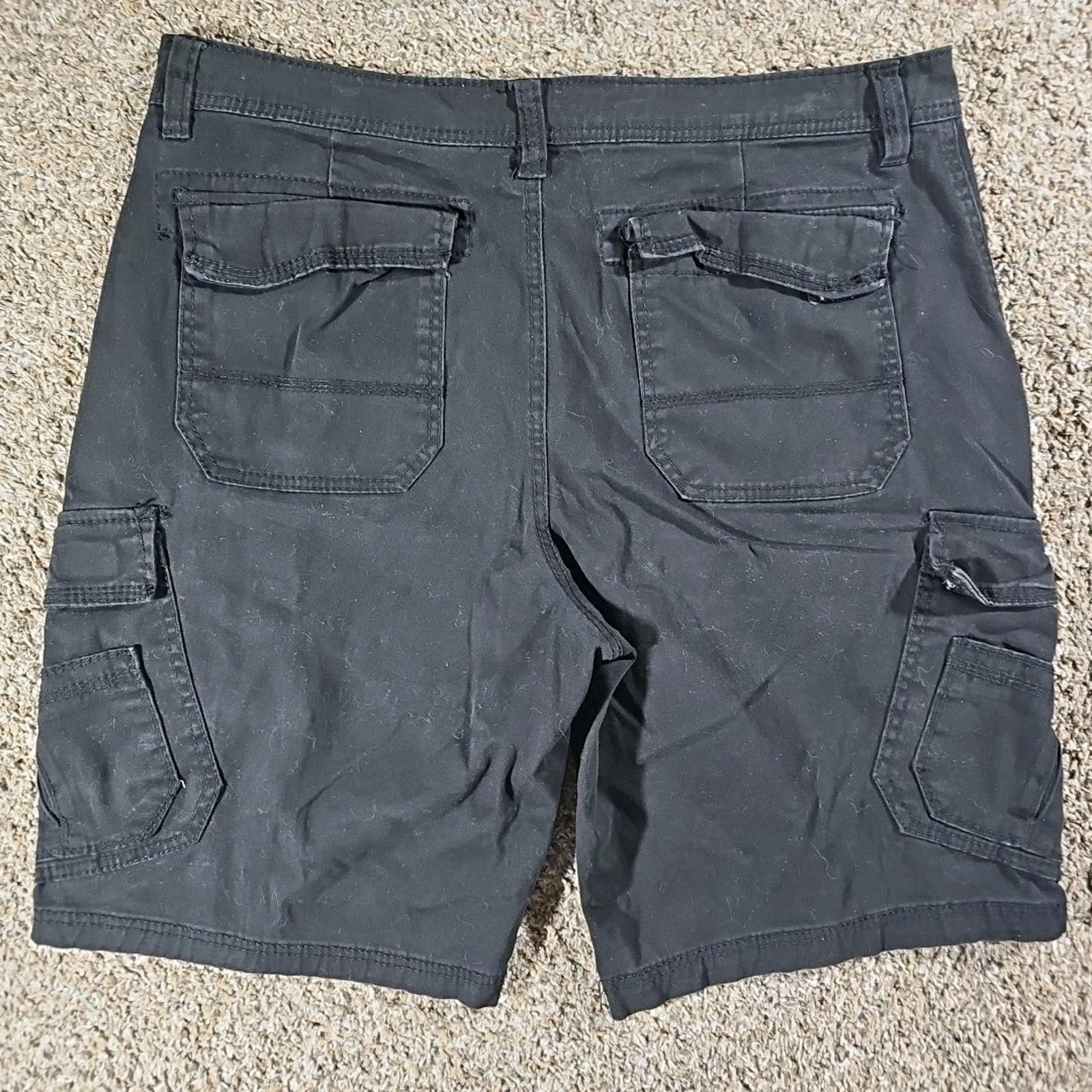 UNIONBAY Unionbay Shorts Mens 36 Black Flat Front Chino Cargo Casual Size US 36 / EU 52 - 6 Thumbnail