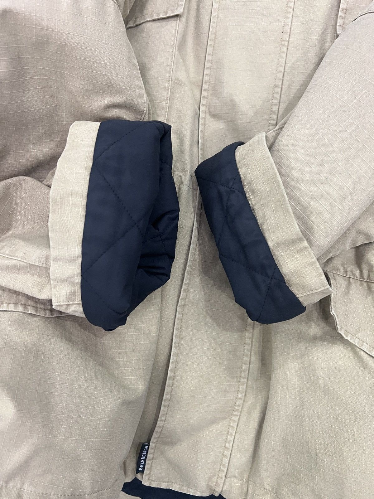 Balenciaga Balenciaga 2020 Foldaway Hood Padded Trench Jacket Size US XS / EU 42 / 0 - 24 Thumbnail