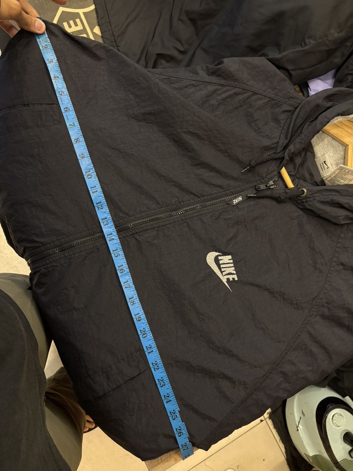 Nike Vintage Nike Swoosh Windbreaker Jacket 🔥 Size US XL / EU 56 / 4 - 9 Thumbnail