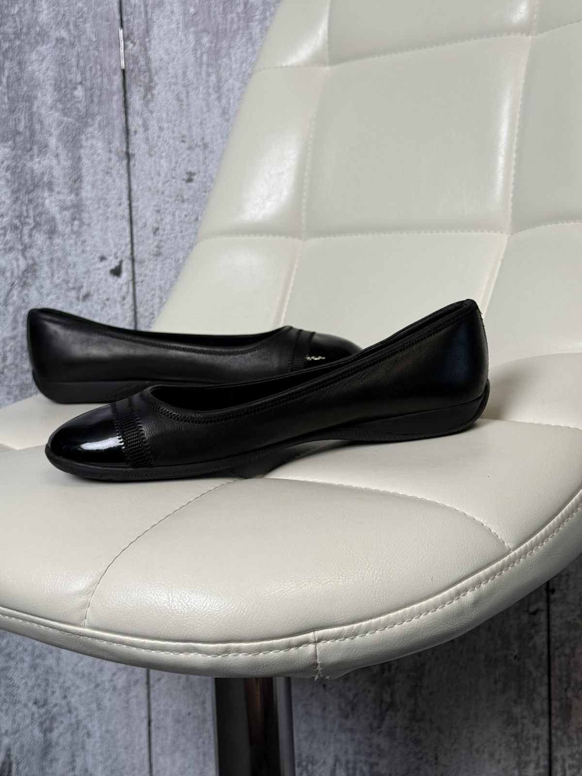 Prada Vintage 00s Prada Ballet Flats Leather Patent Toe Cap Shoes Size US 8 / IT 38 - 13 Thumbnail