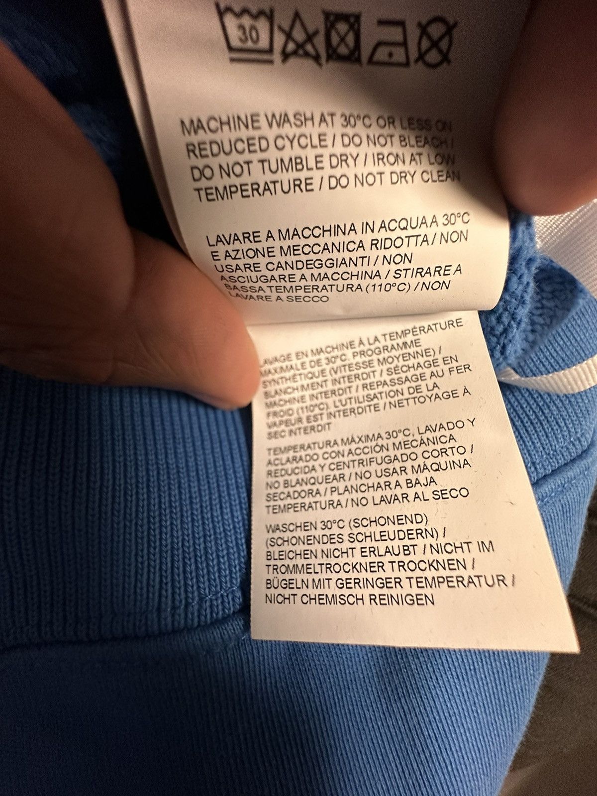 Off-White Off white emotionally available sweater new medium Size US M / EU 48-50 / 2 - 6 Thumbnail
