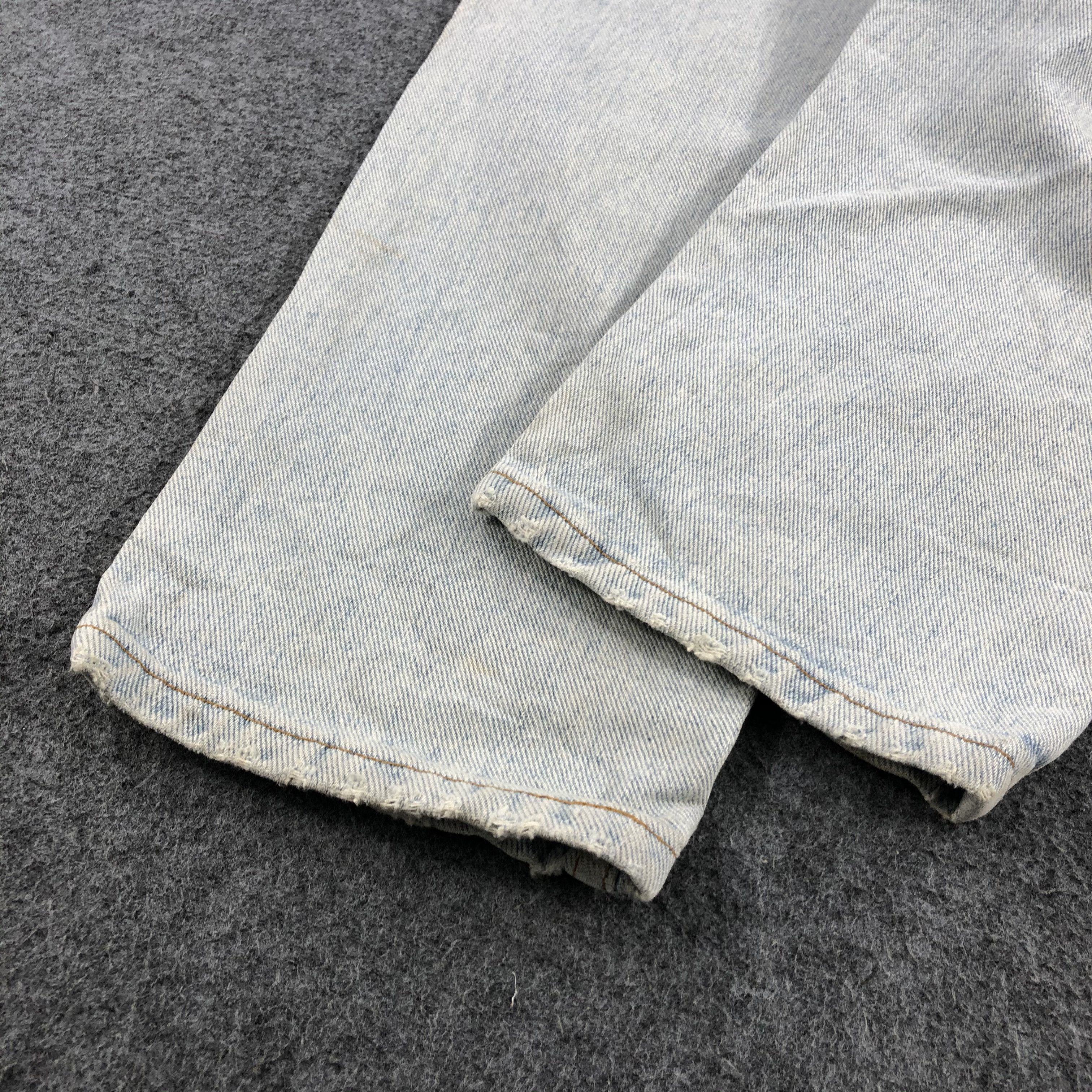 Levi's × Vintage Vintage 90s Light Wash Levis 560 Jeans-JM1182 Size US 32 / EU 48 - 5 Thumbnail