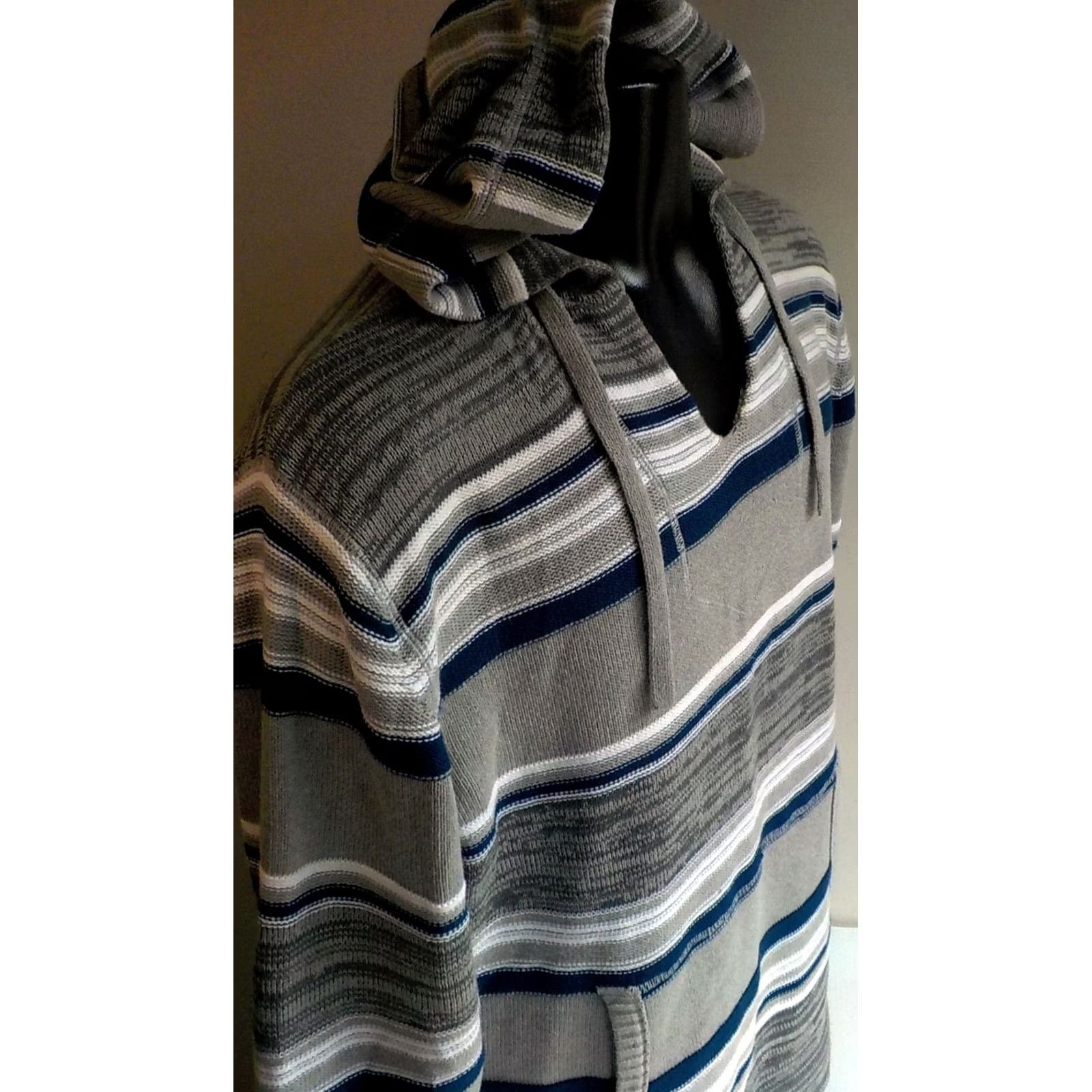 KangaROOS VINTAGE Retrofit Hooded Striped Pullover Sweater Kangaroo Pocket LARGE Gray/Blue Mens Pullover Knit Cotton Blend 60% Cotton 40% Acrylic Size US L / EU 52-54 / 3 - 4 Thumbnail