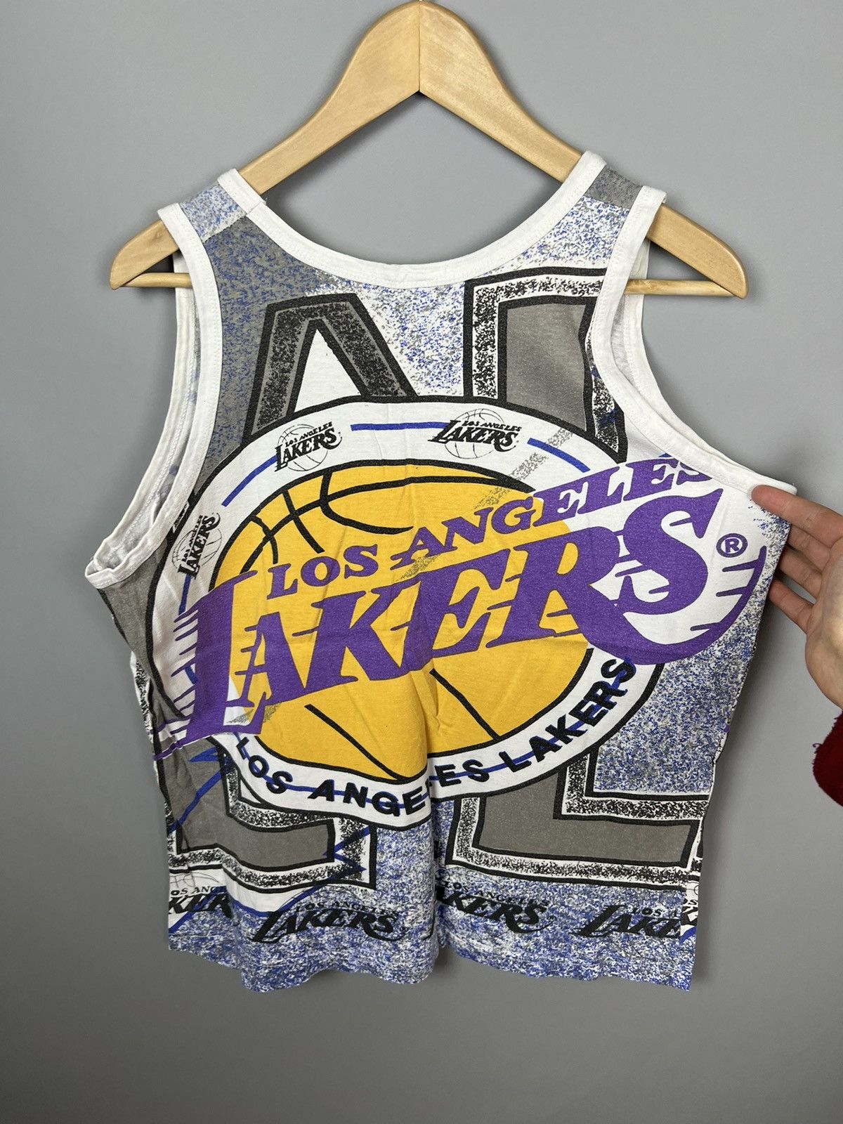 Vintage Los Angeles Lakers basketball vintage jersey / tanktop 90-s Size US S / EU 44-46 / 1 - 8 Thumbnail