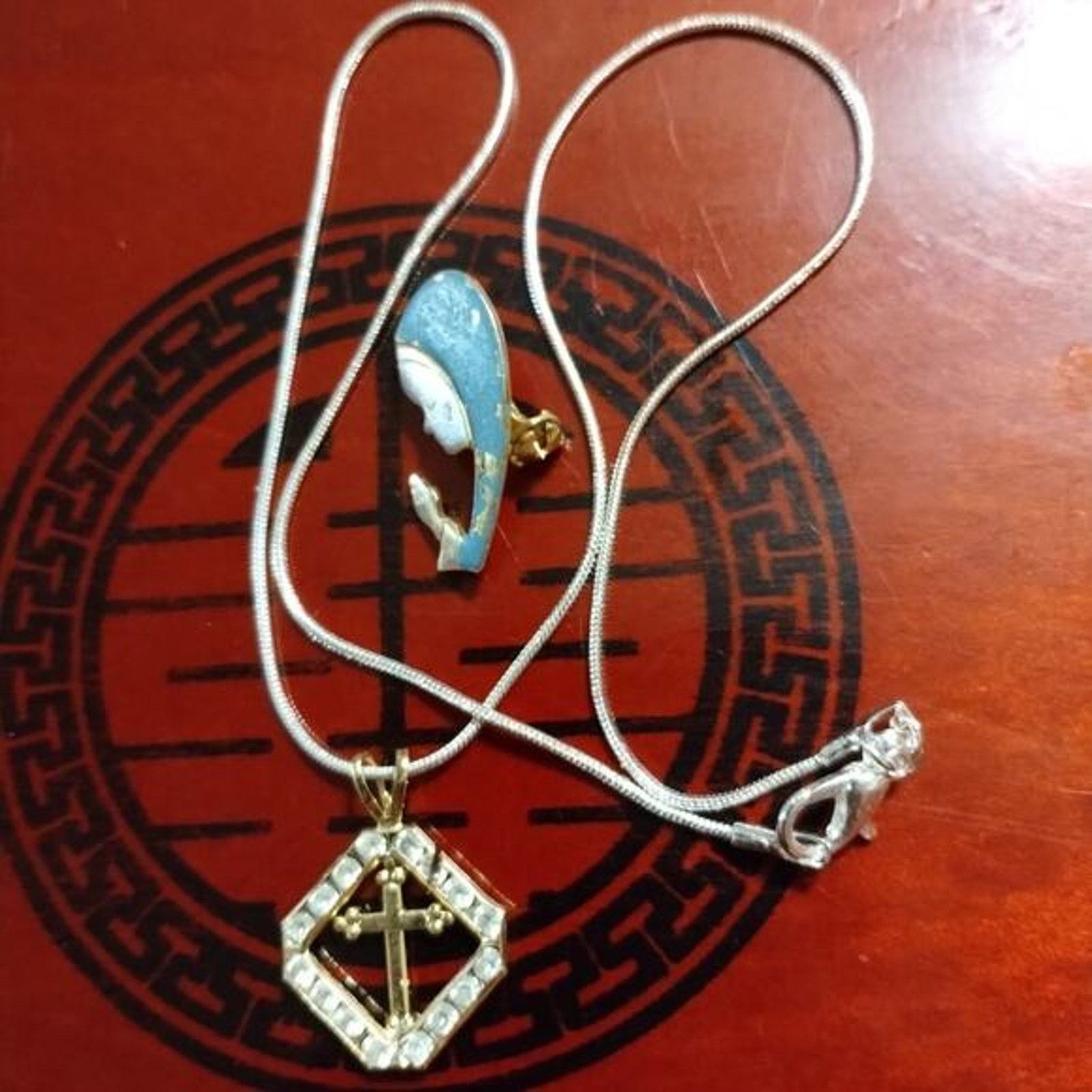 Vintage Vintage sterling silver cross necklace and Virgin Mary pin Size ONE SIZE - 1 Thumbnail