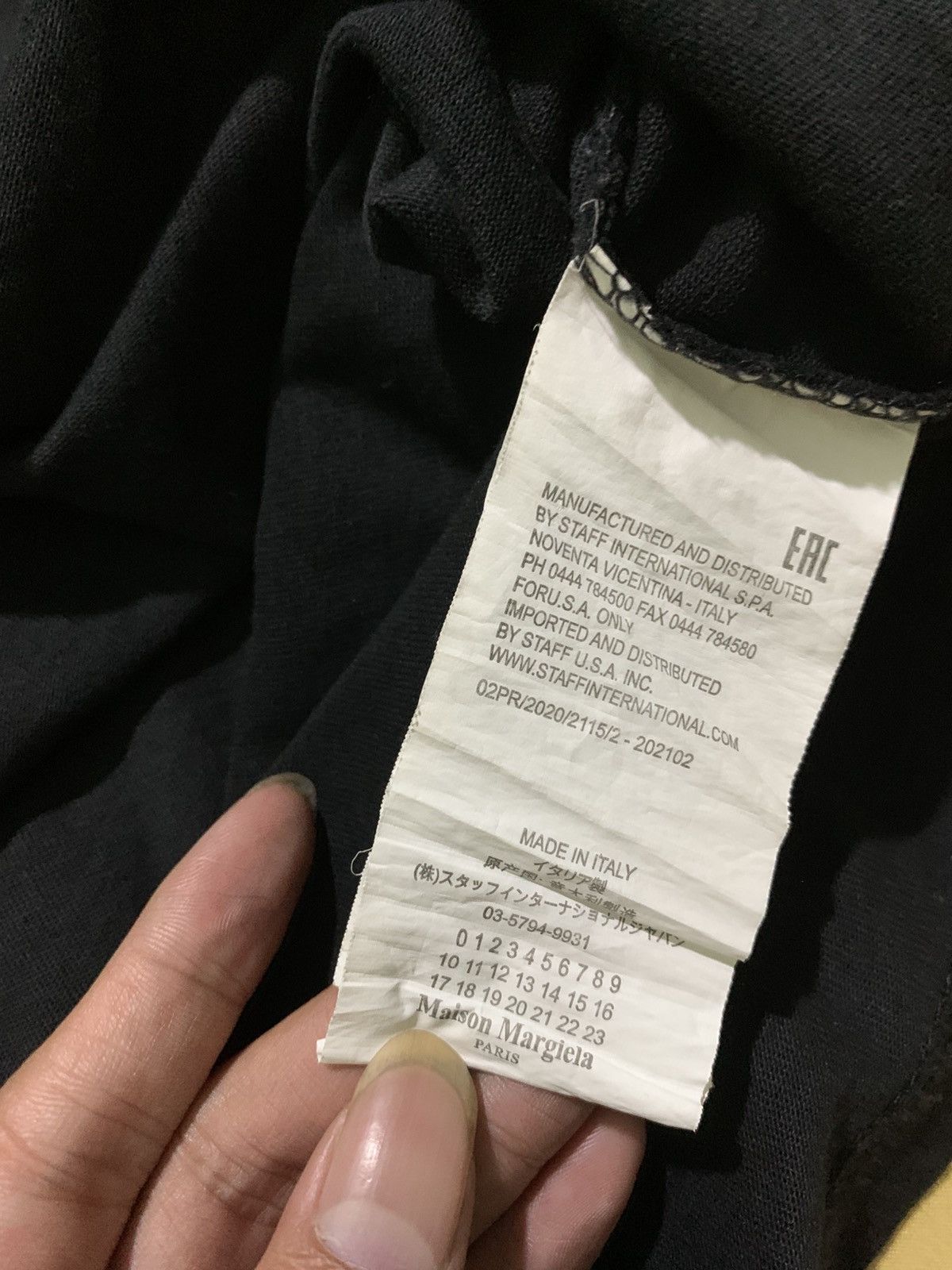 Maison Margiela Maison Margiela Punched Holes Tshirt Size US L / EU 52-54 / 3 - 4 Thumbnail