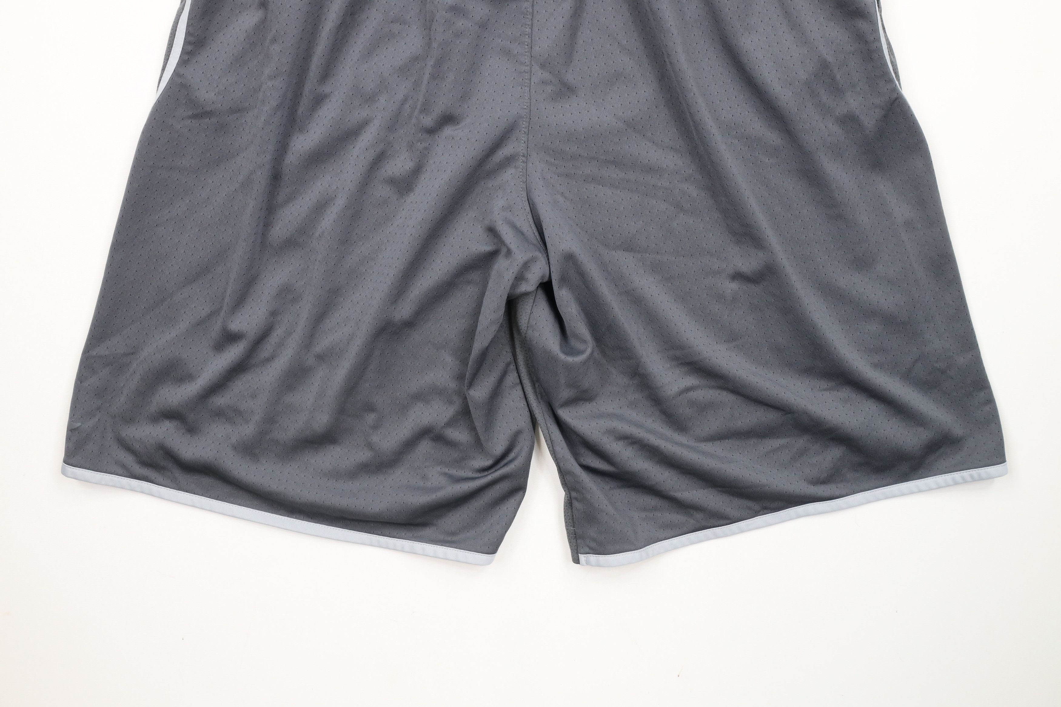 Nike × Vintage Nike Air Jordan Mesh Basketball Gym Training Shorts Gray Size US 36 / EU 52 - 11 Thumbnail
