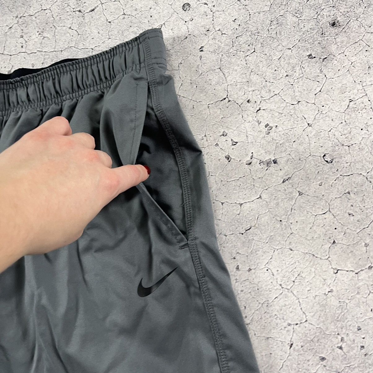 Nike × Vintage Nike Vintage Track Baggy Y2K Drill Streetwear Pants Dri Fit Size US 36 / EU 52 - 4 Thumbnail