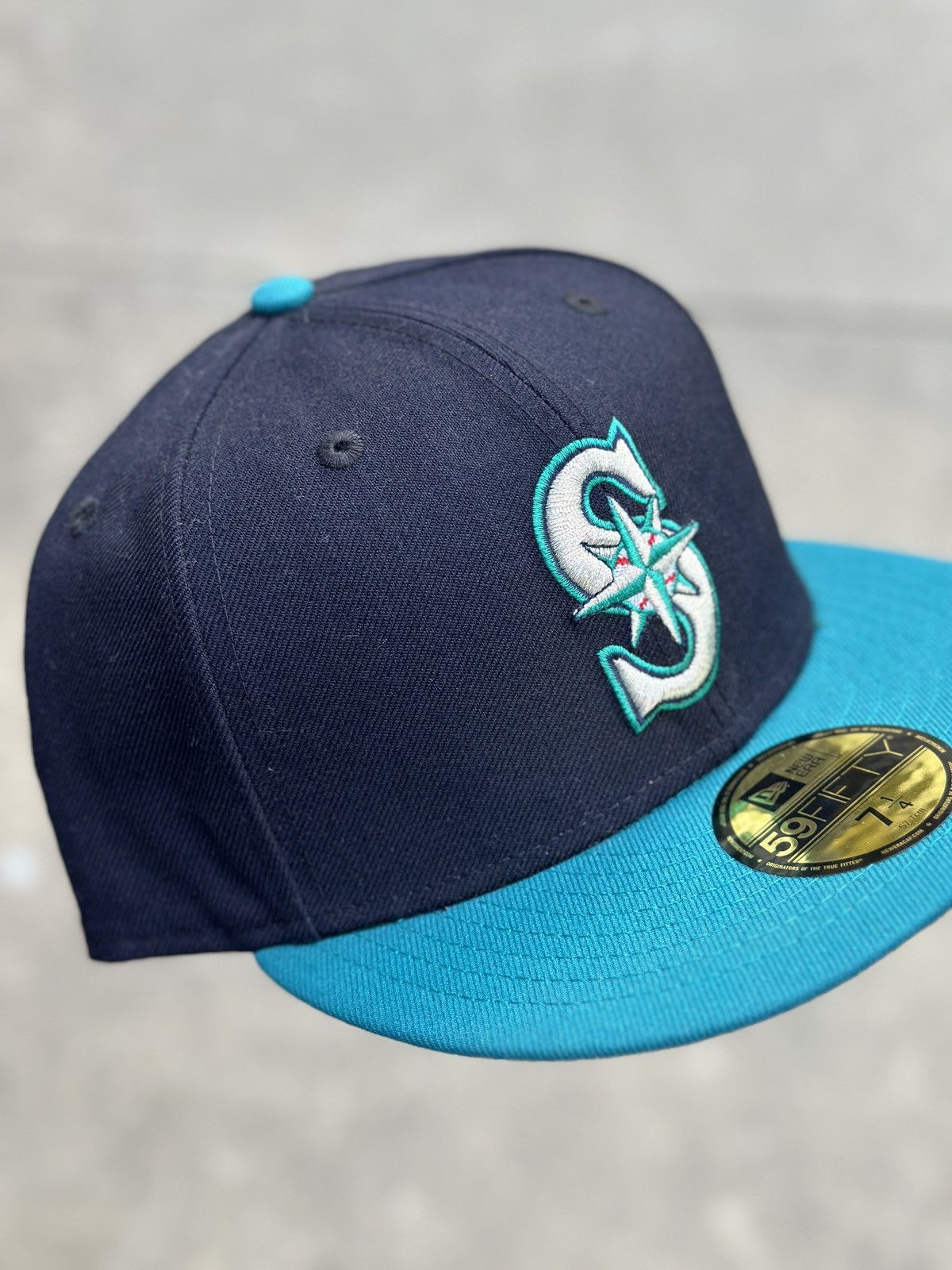 Seattle Mariners Two Tone Plain Jane Fitted Hat 7 1/4