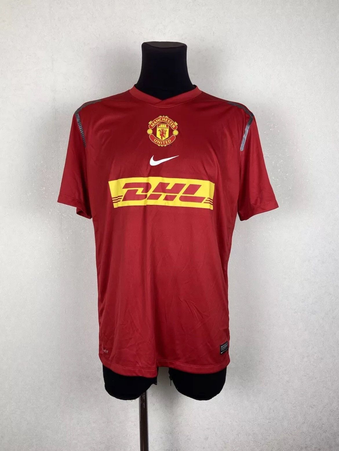 Other MANCHESTER UNITED 2013 2014 SHIRT SOCCER JERSEY SIZE L Size US L / EU 52-54 / 3 - 1 Thumbnail