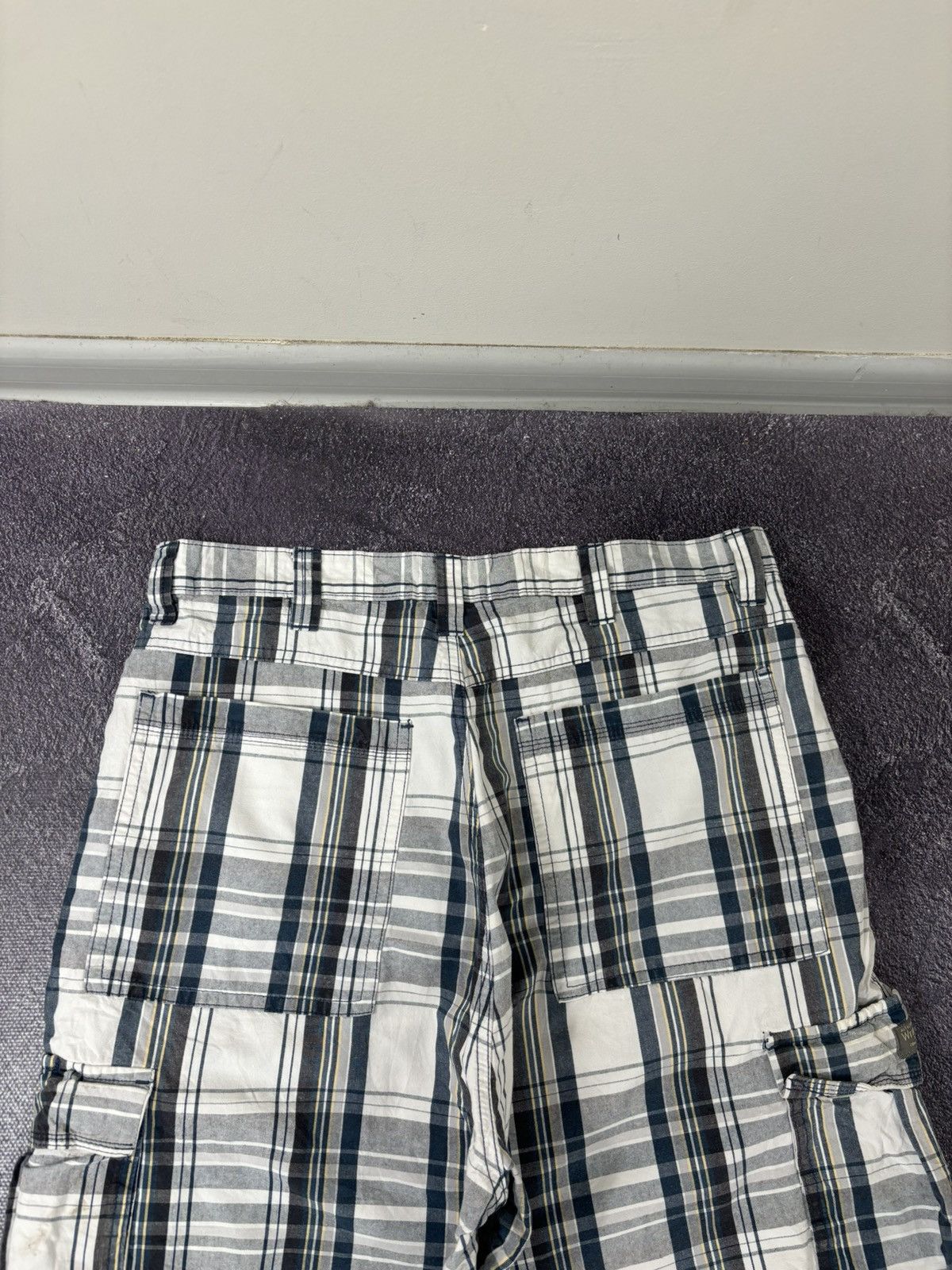 Vintage Vintage Wrangler Y2K American Hype Check Baggy Cargo Shorts Size US 36 / EU 52 - 18 Thumbnail