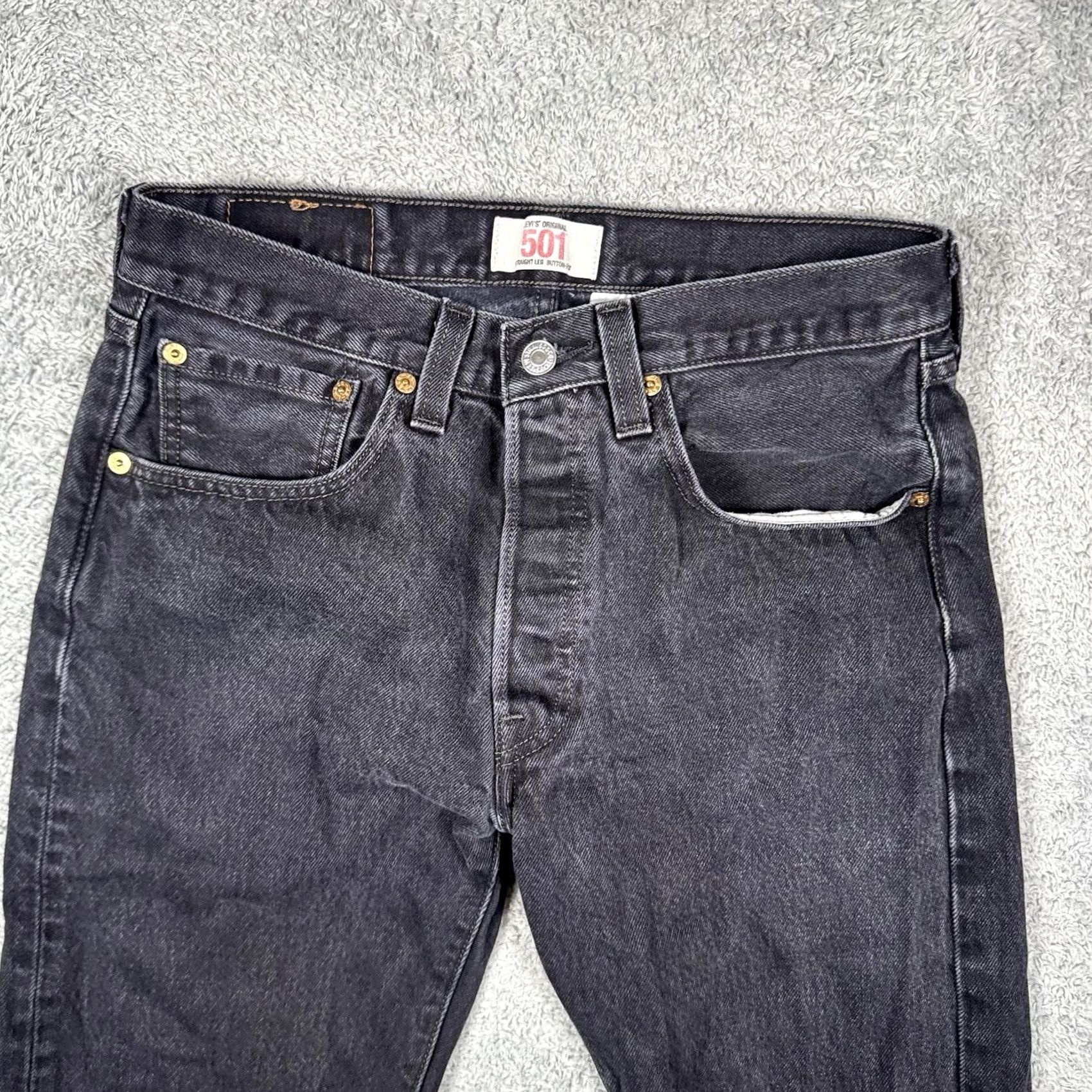 Levi's VINTAGE Levis 501xx Jeans Mens 30x33 Straight Button Fly 90s Grunge Skate Y2K Size US 31 - 3 Thumbnail