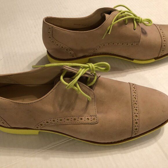 Cole Haan Cole Haan women's new tan Oxford casual shoes size: 9.5B Size US 9.5 / IT 39.5 - 1 Thumbnail