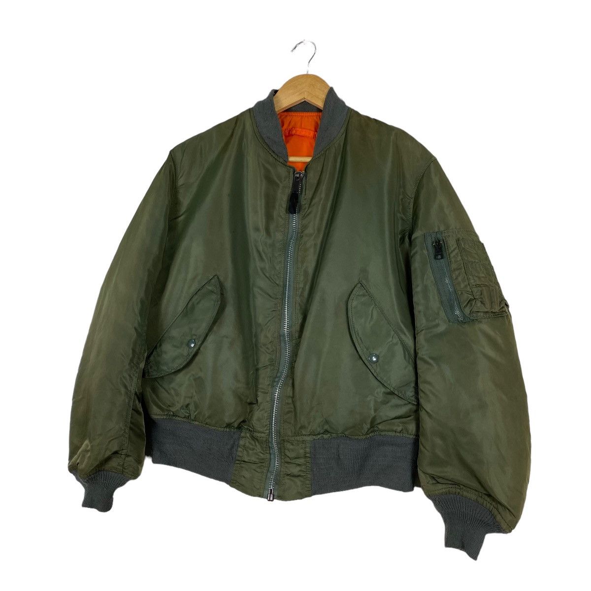 Alpha Industries Alpha Industries MA-1 reversable bomber jacket Size US M / EU 48-50 / 2 - 2 Thumbnail