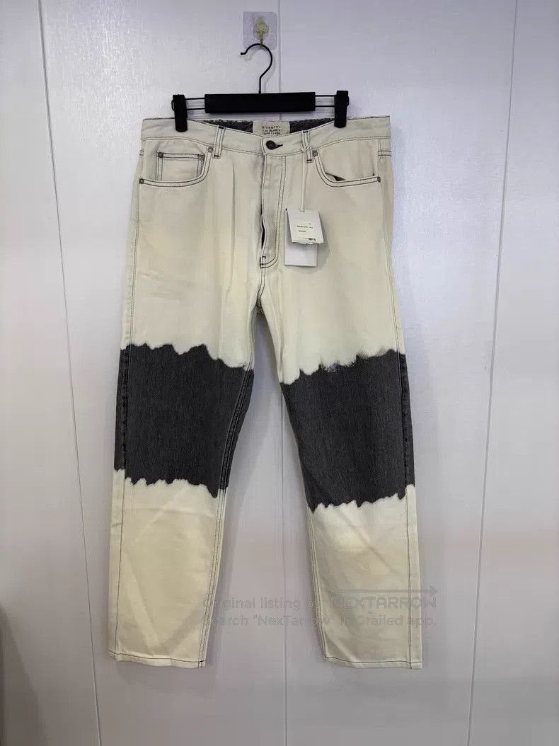 Givenchy Givenchy Denim Jeans, Tie-Dye Wash, Slight Yellowing on He Size US 31 - 1 Thumbnail