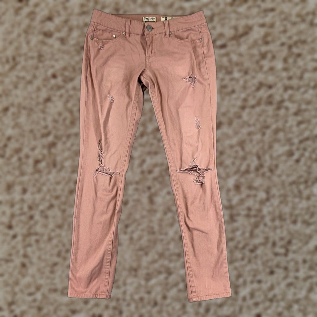 Vintage VINTAGE Indigo Rein Womens Jeans Skinny 5-Pocket Denim Distressed Pink Cotton Blend 29 Inseam 9 Size 30" / US 8 / IT 44 - 1 Thumbnail
