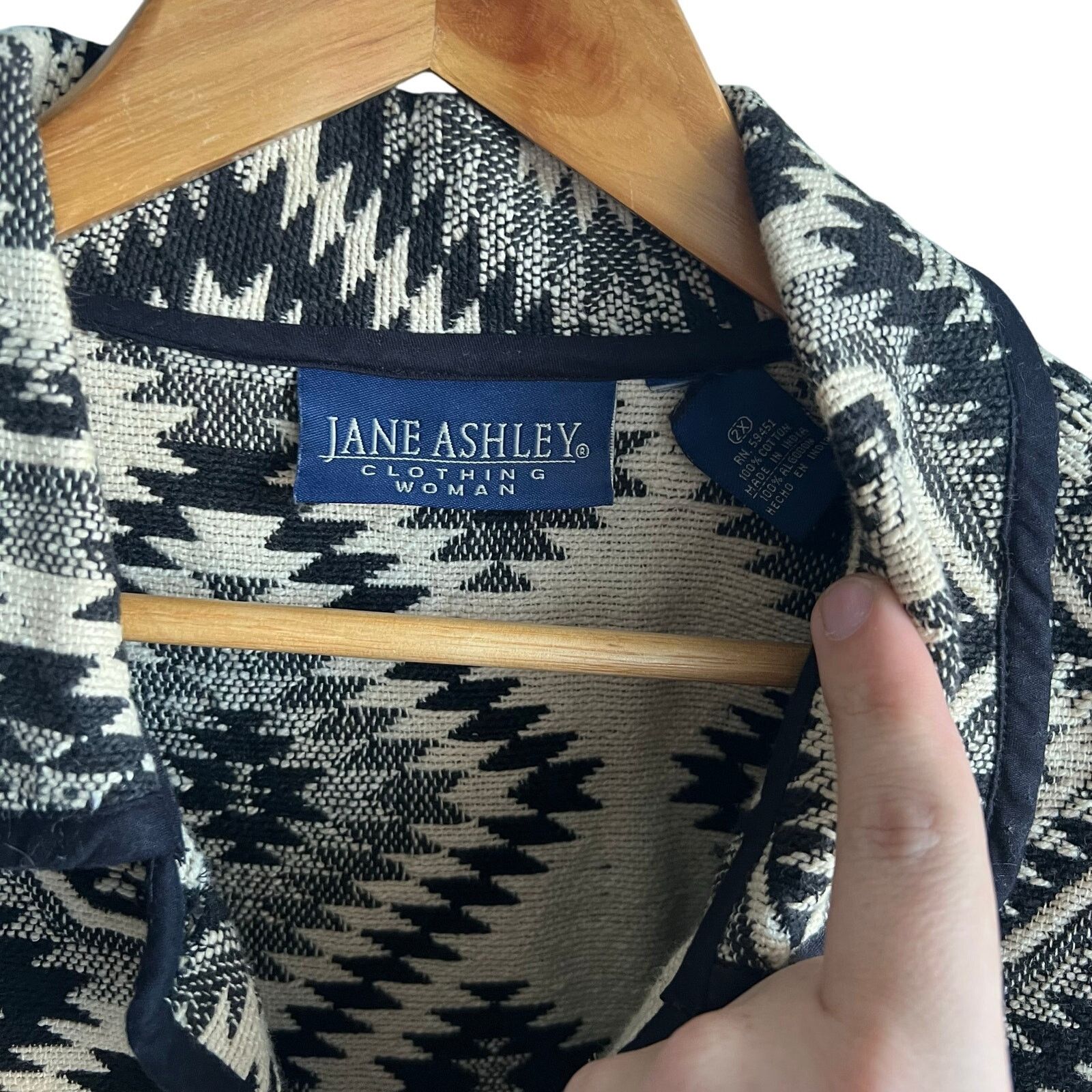 Other Vintage Jane Ashley Cross Knit Aztec black N White Jacket XL Size US XL / EU 56 / 4 - 3 Thumbnail