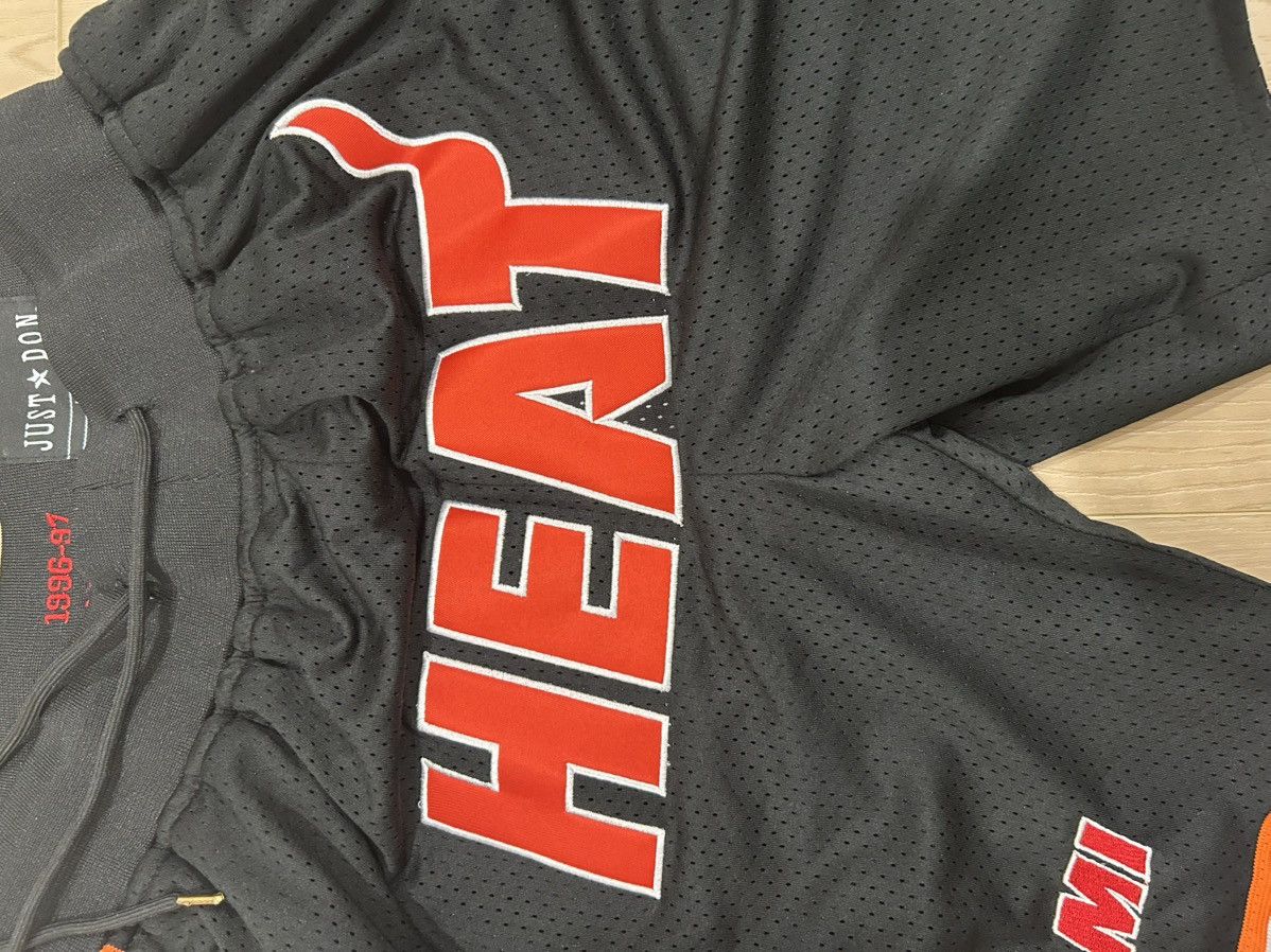 NBA Nba short Size US 32 / EU 48 - 2 Thumbnail