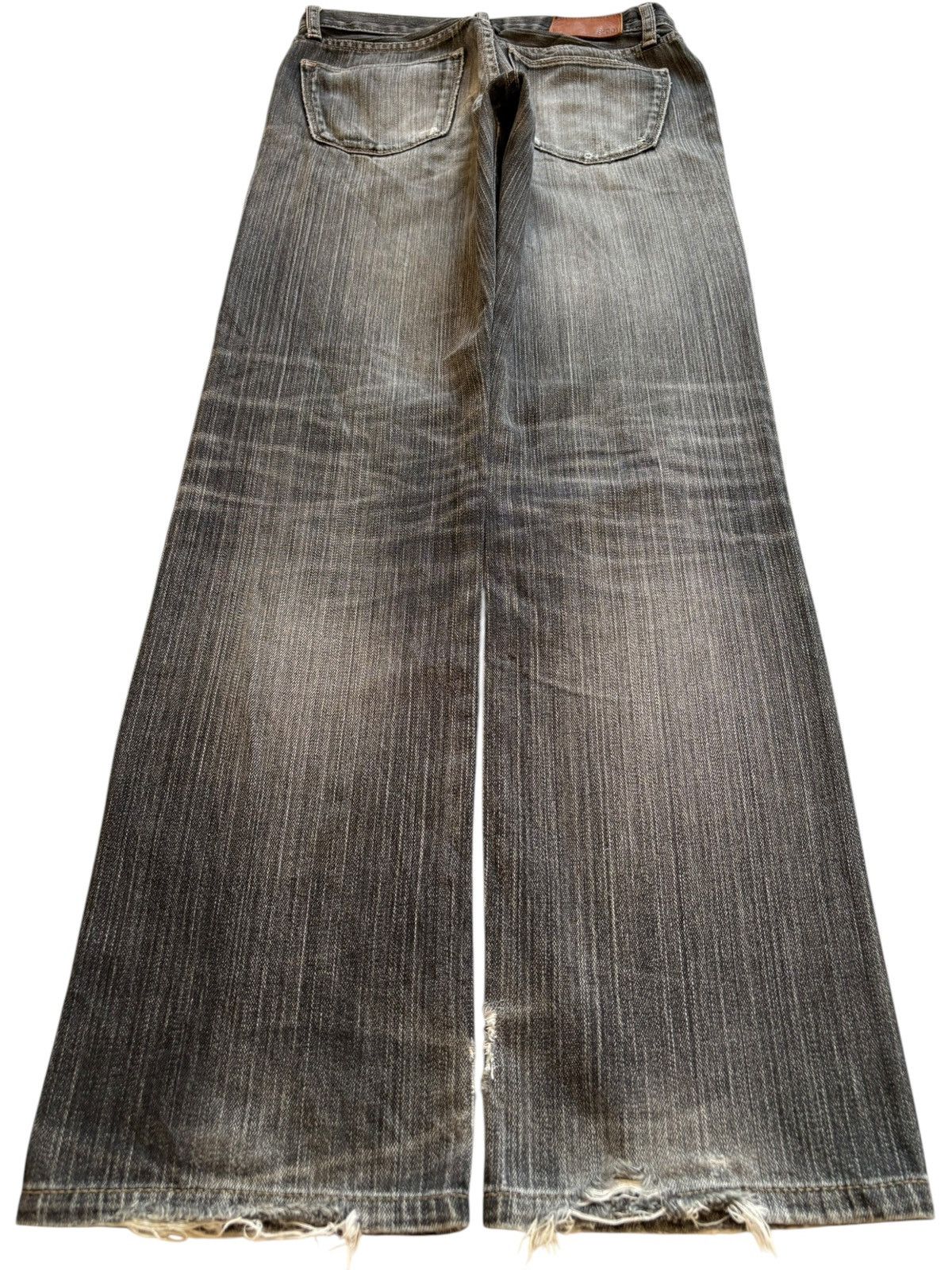 Uniqlo SALES🔥Vintage Uniqlo Faded Wash Distressed Loose Jeans Size US 28 / EU 44 - 2 Thumbnail
